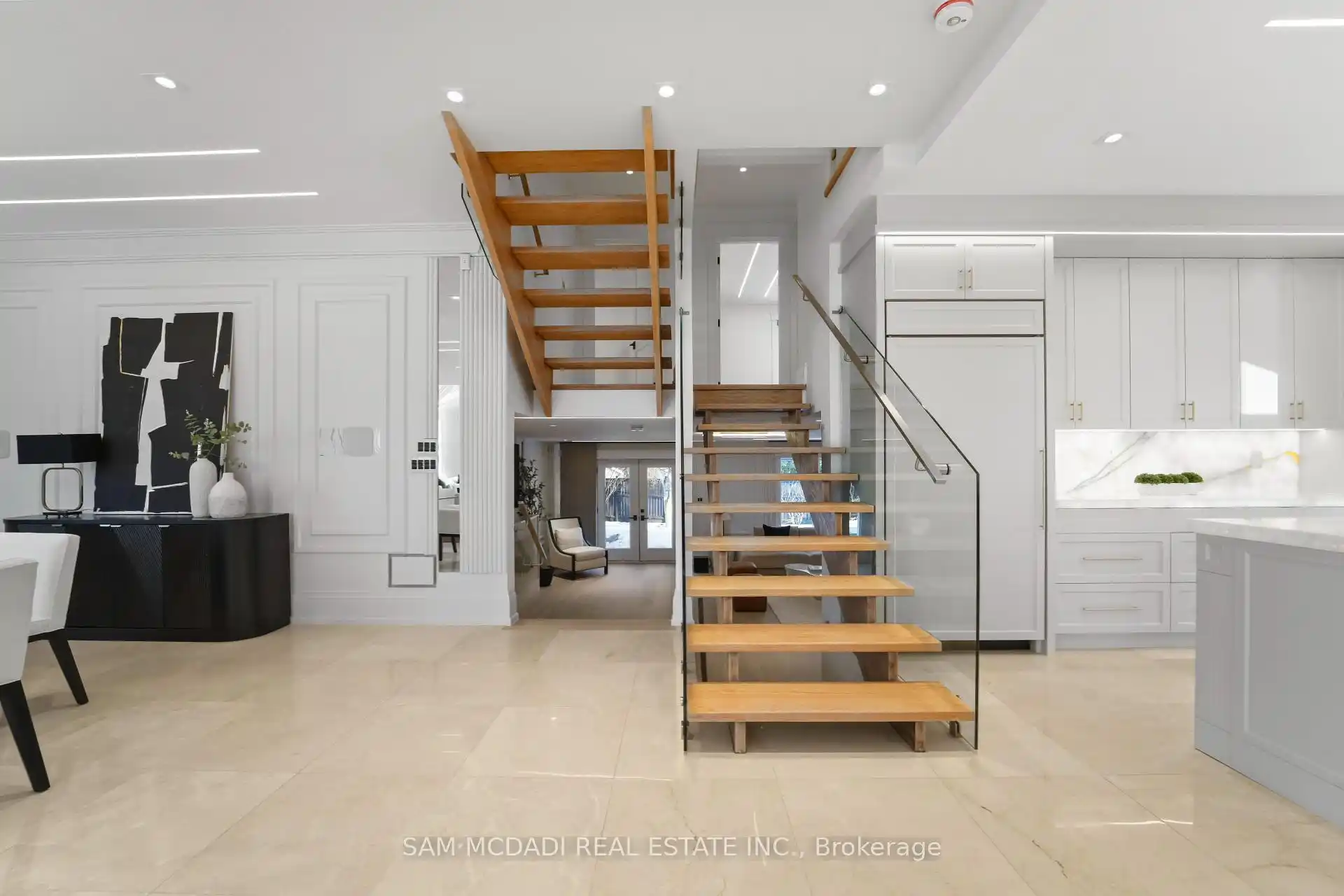 3168 Lakeshore Road W, Oakville (W12839440) – image 14