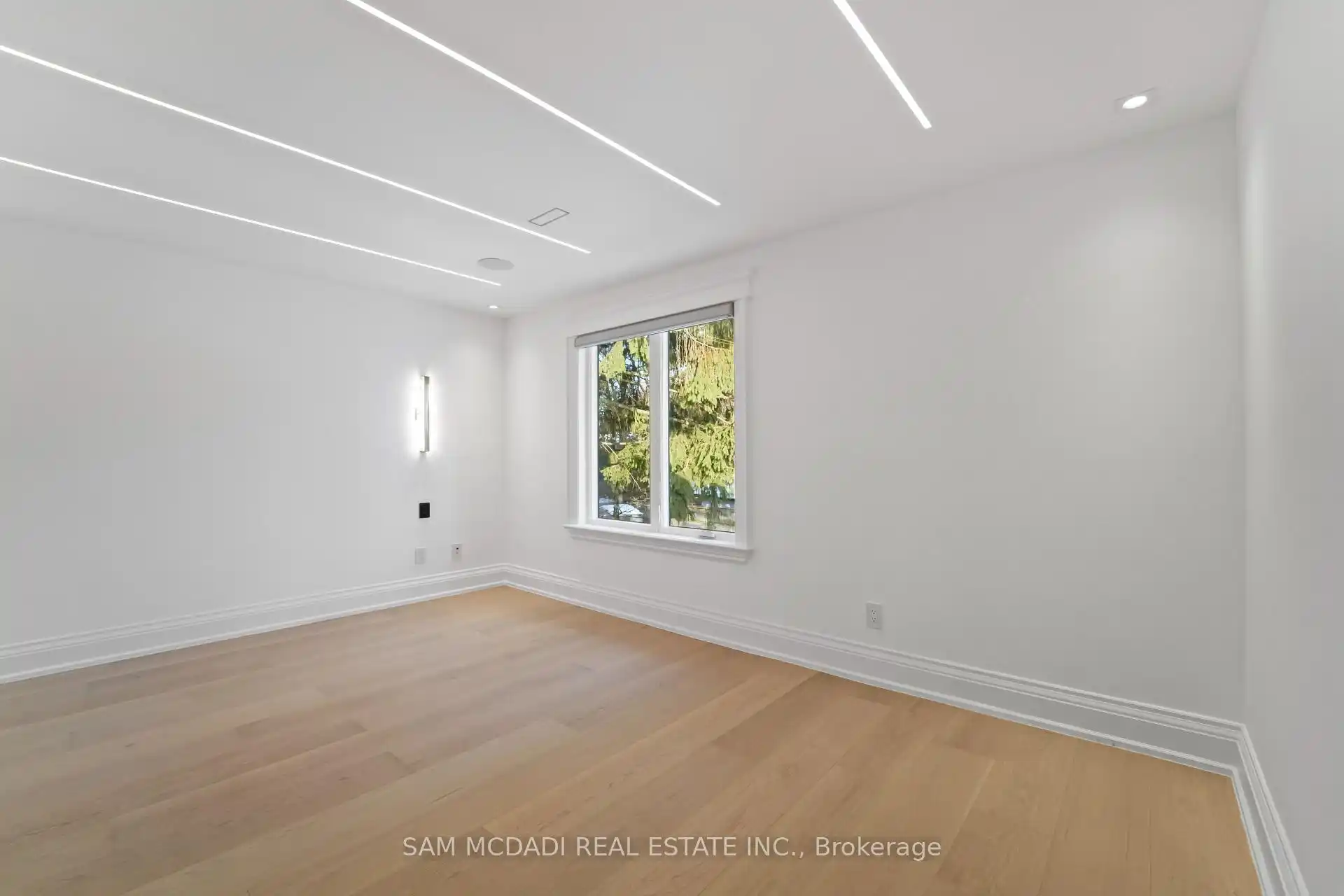 3168 Lakeshore Road W, Oakville (W12839440) – image 24