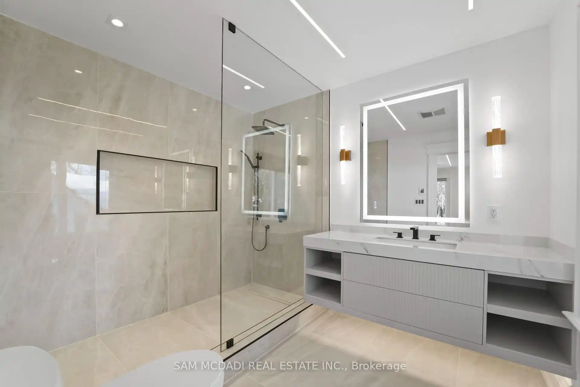 3168 Lakeshore Road W, Oakville (W12839440) – image 26