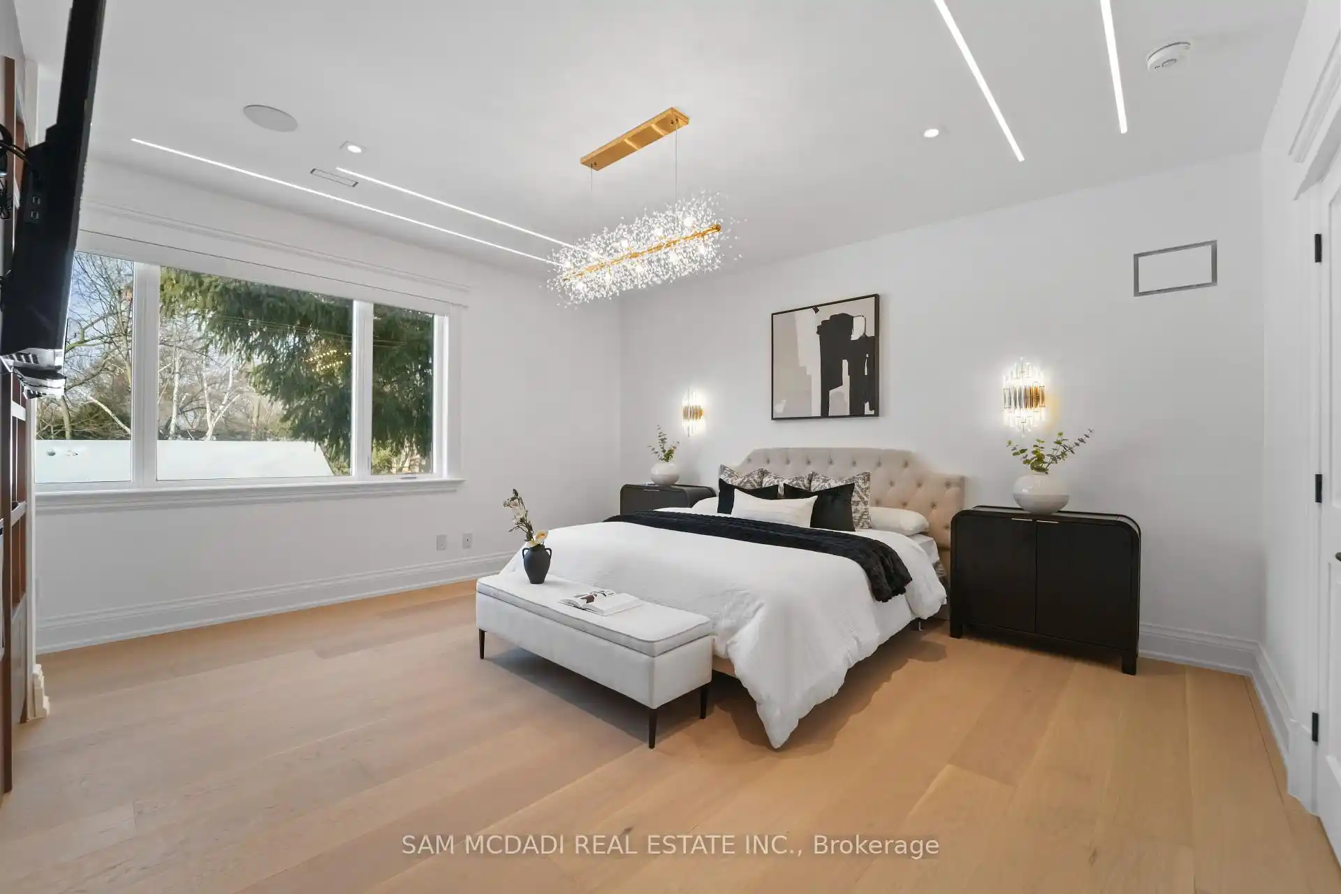 3168 Lakeshore Road W, Oakville (W12839440) – image 29