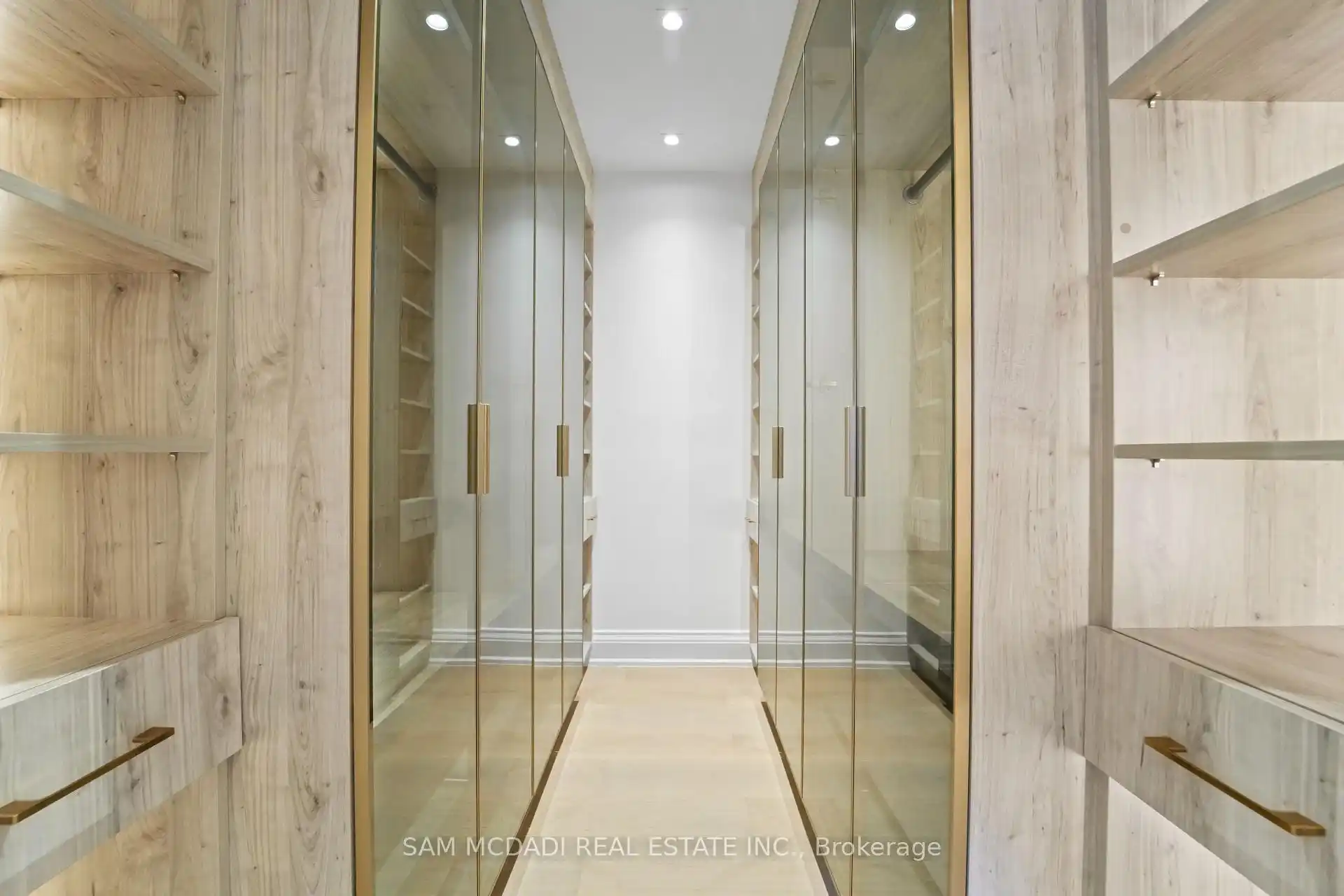 3168 Lakeshore Road W, Oakville (W12839440) – image 38