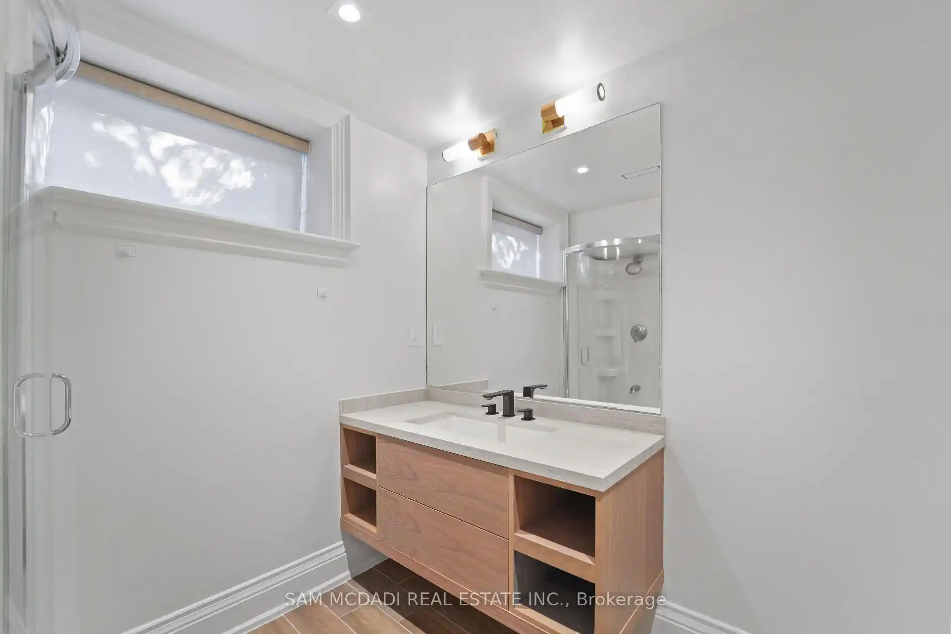 3168 Lakeshore Road W, Oakville (W12839440) – image 43