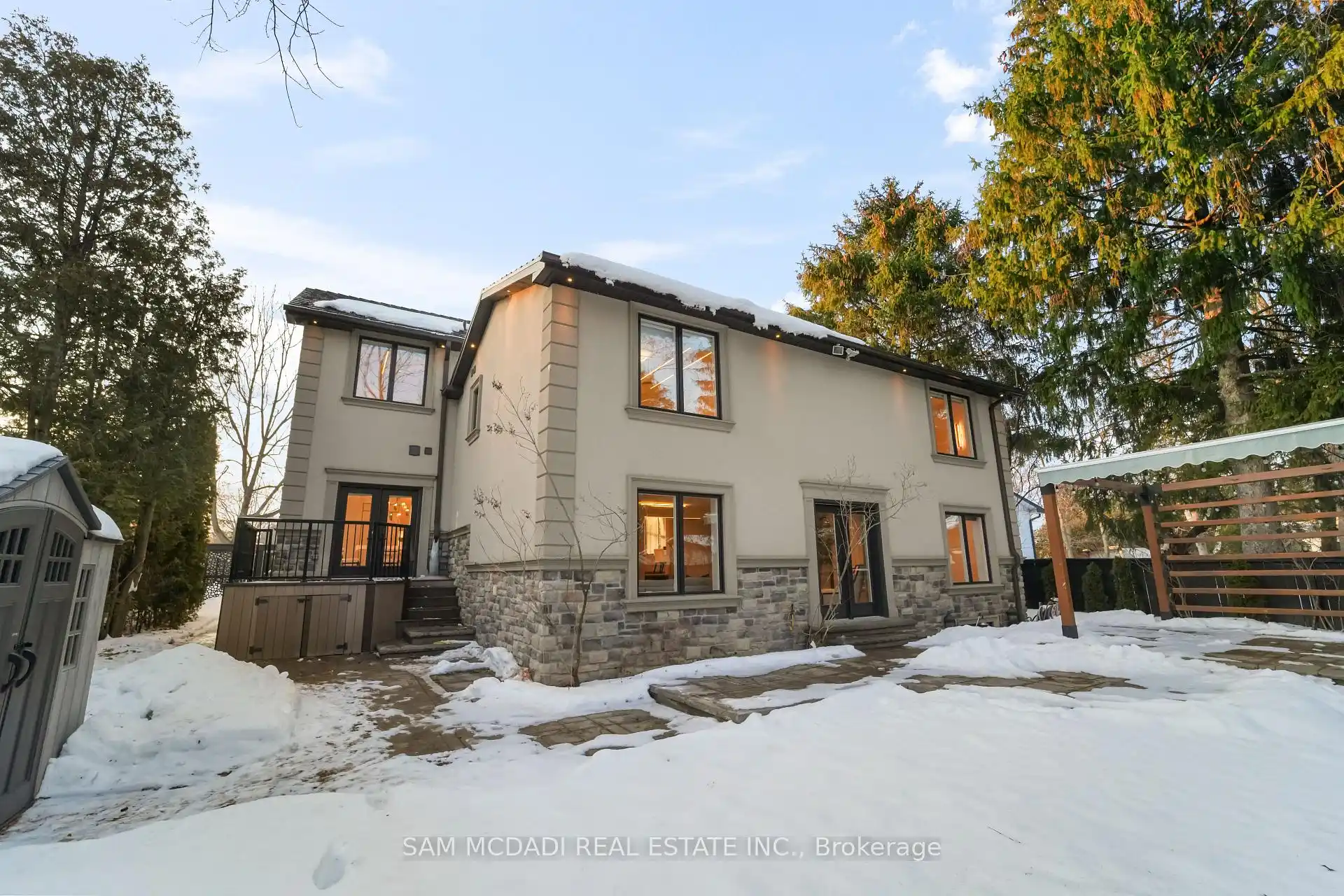 3168 Lakeshore Road W, Oakville (W12839440) – image 47