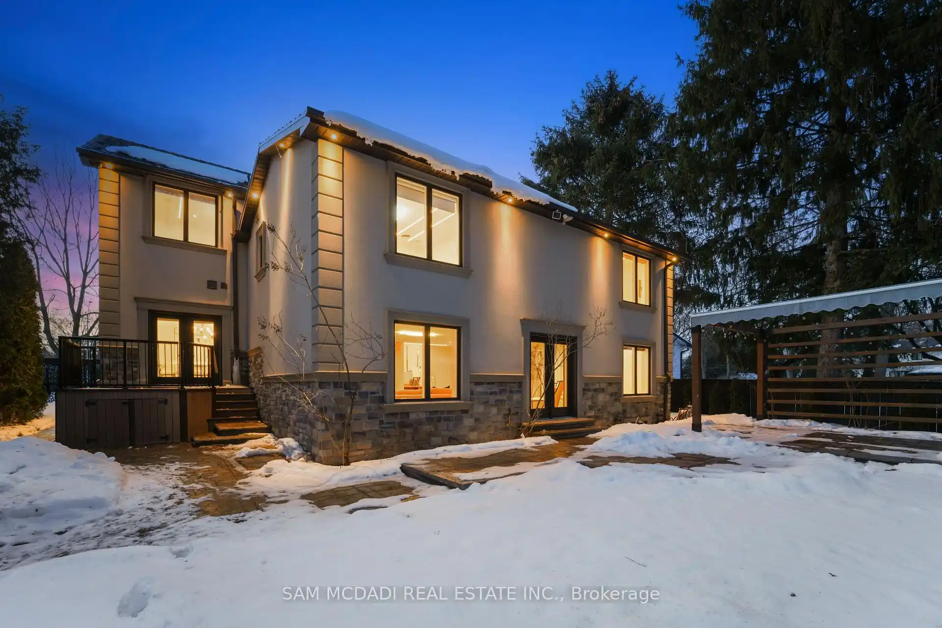 3168 Lakeshore Road W, Oakville (W12839440) – image 48