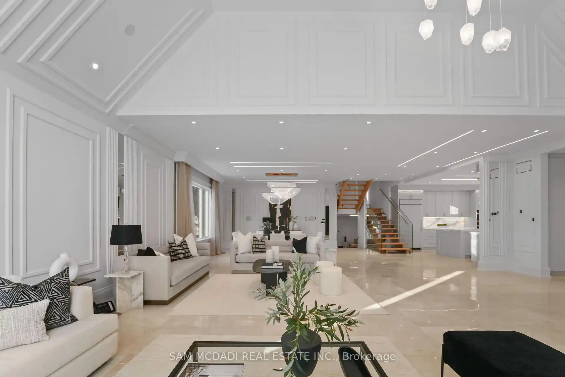 3168 Lakeshore Road W, Oakville (W12839440) – image 8