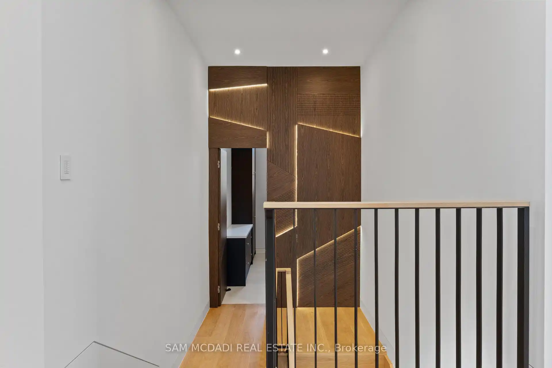 2186 Harcourt Crescent, Mississauga (W12851210) – image 18