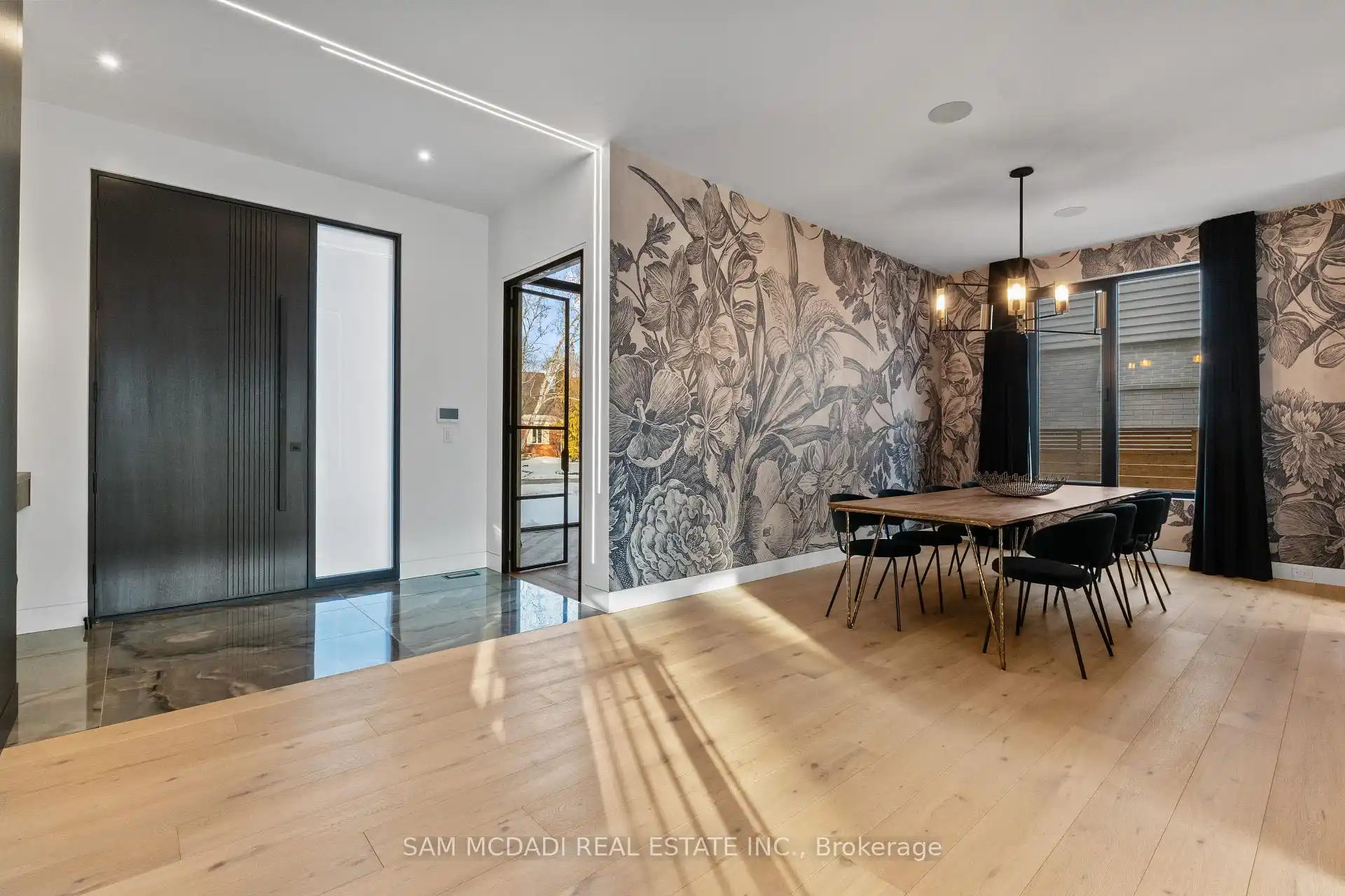 2186 Harcourt Crescent, Mississauga (W12851210) – image 2