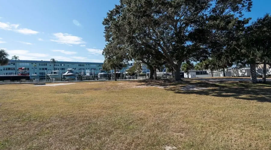 6251 10th Avenue S, Gulfport, Florida, 33707, United States, 4 Bedrooms Bedrooms, 14 Rooms Rooms,2 BathroomsBathrooms,Residential,For Sale,10th Avenue ,2024357