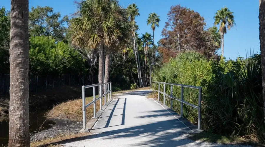 6251 10th Avenue S, Gulfport, Florida, 33707, United States, 4 Bedrooms Bedrooms, 14 Rooms Rooms,2 BathroomsBathrooms,Residential,For Sale,10th Avenue ,2024357