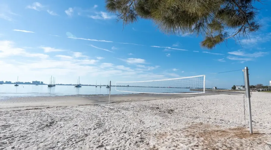 6251 10th Avenue S, Gulfport, Florida, 33707, United States, 4 Bedrooms Bedrooms, 14 Rooms Rooms,2 BathroomsBathrooms,Residential,For Sale,10th Avenue ,2024357