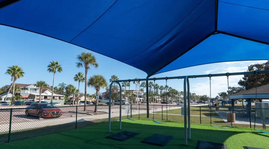 6251 10th Avenue S, Gulfport, Florida, 33707, United States, 4 Bedrooms Bedrooms, 14 Rooms Rooms,2 BathroomsBathrooms,Residential,For Sale,10th Avenue ,2024357