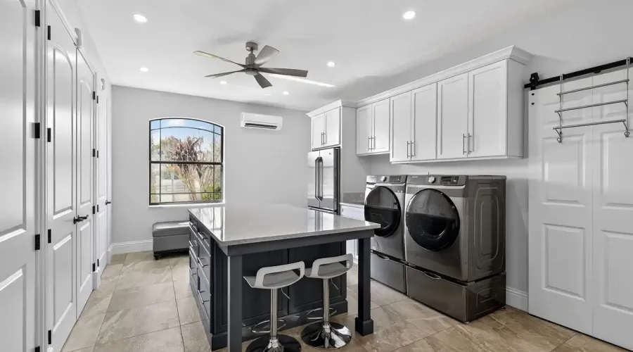 17001 Deer Prairie Drive, Sarasota, Florida, 34240, United States, 5 Bedrooms Bedrooms, 8 Rooms Rooms,4 BathroomsBathrooms,Residential,For Sale,Deer Prairie,2025659
