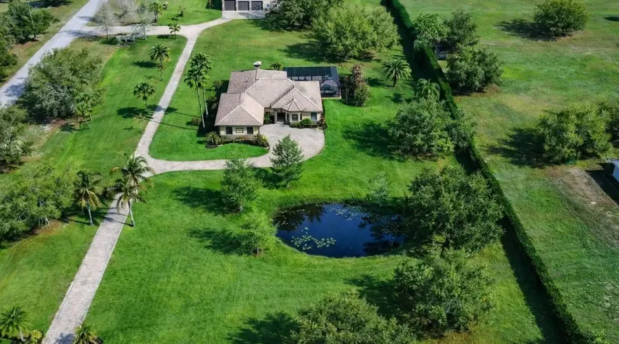 17001 Deer Prairie Drive, Sarasota, Florida, 34240, United States, 5 Bedrooms Bedrooms, 8 Rooms Rooms,4 BathroomsBathrooms,Residential,For Sale,Deer Prairie,2025659