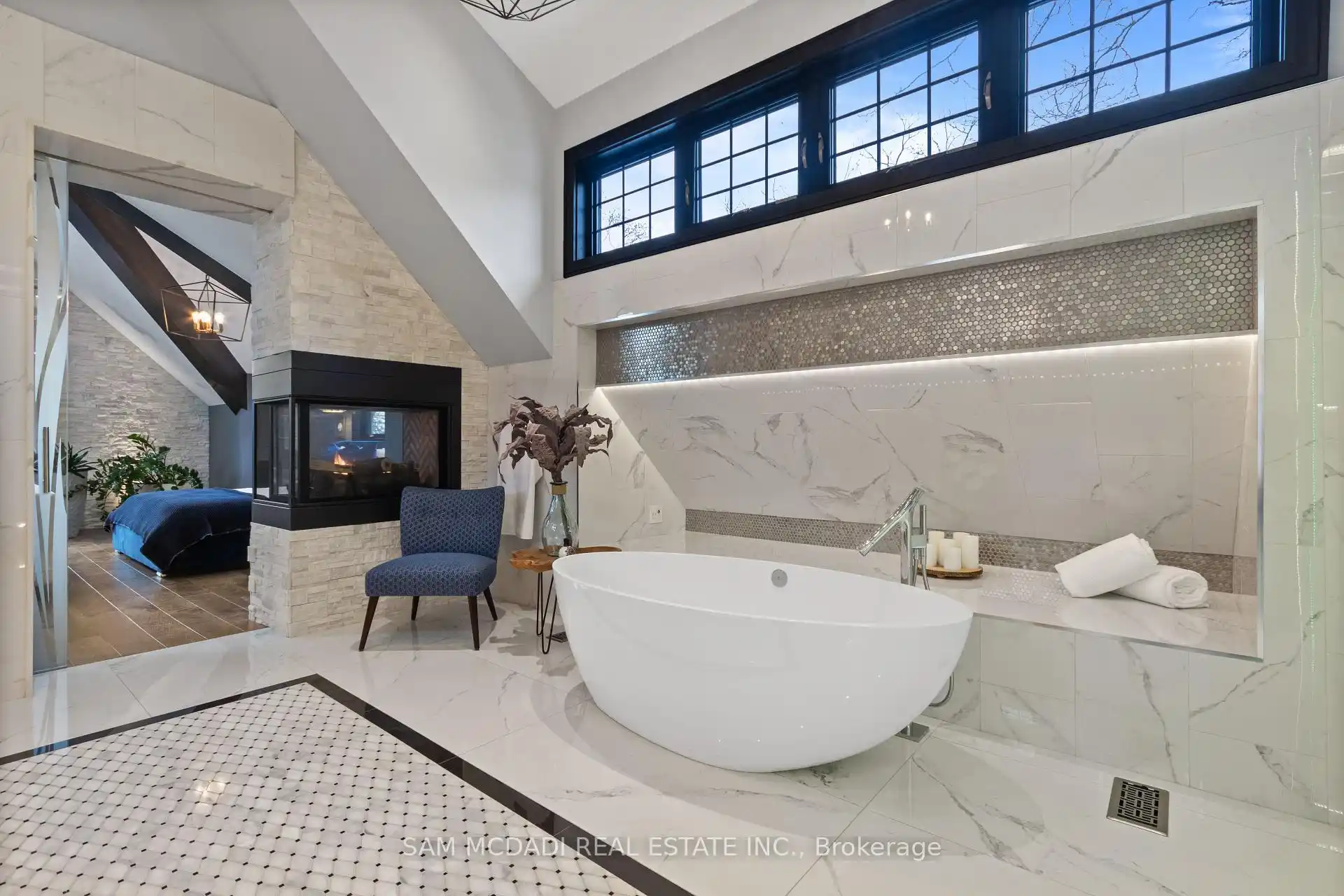1031 Welwyn Drive, Mississauga (W12892286) – image 27
