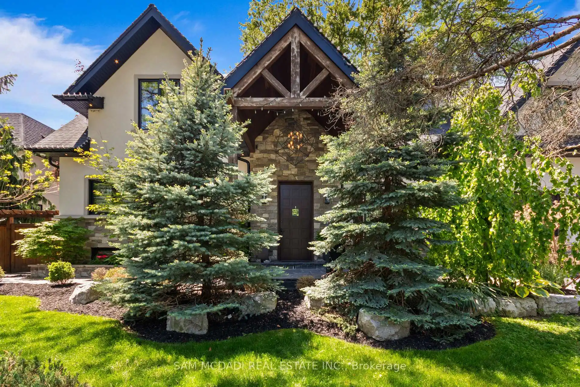 1031 Welwyn Drive, Mississauga (W12892286) – image 3