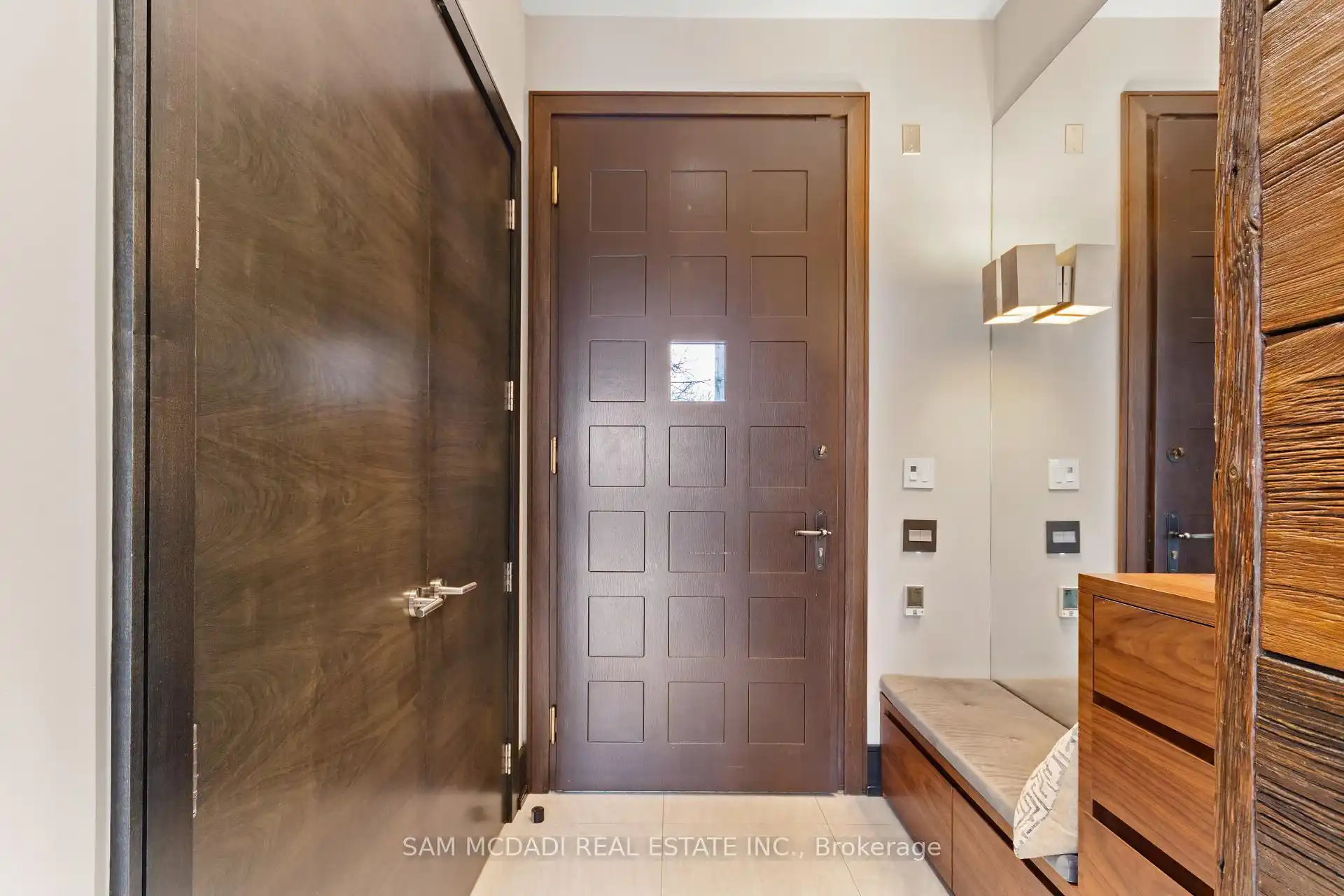 1031 Welwyn Drive, Mississauga (W12892286) – image 4