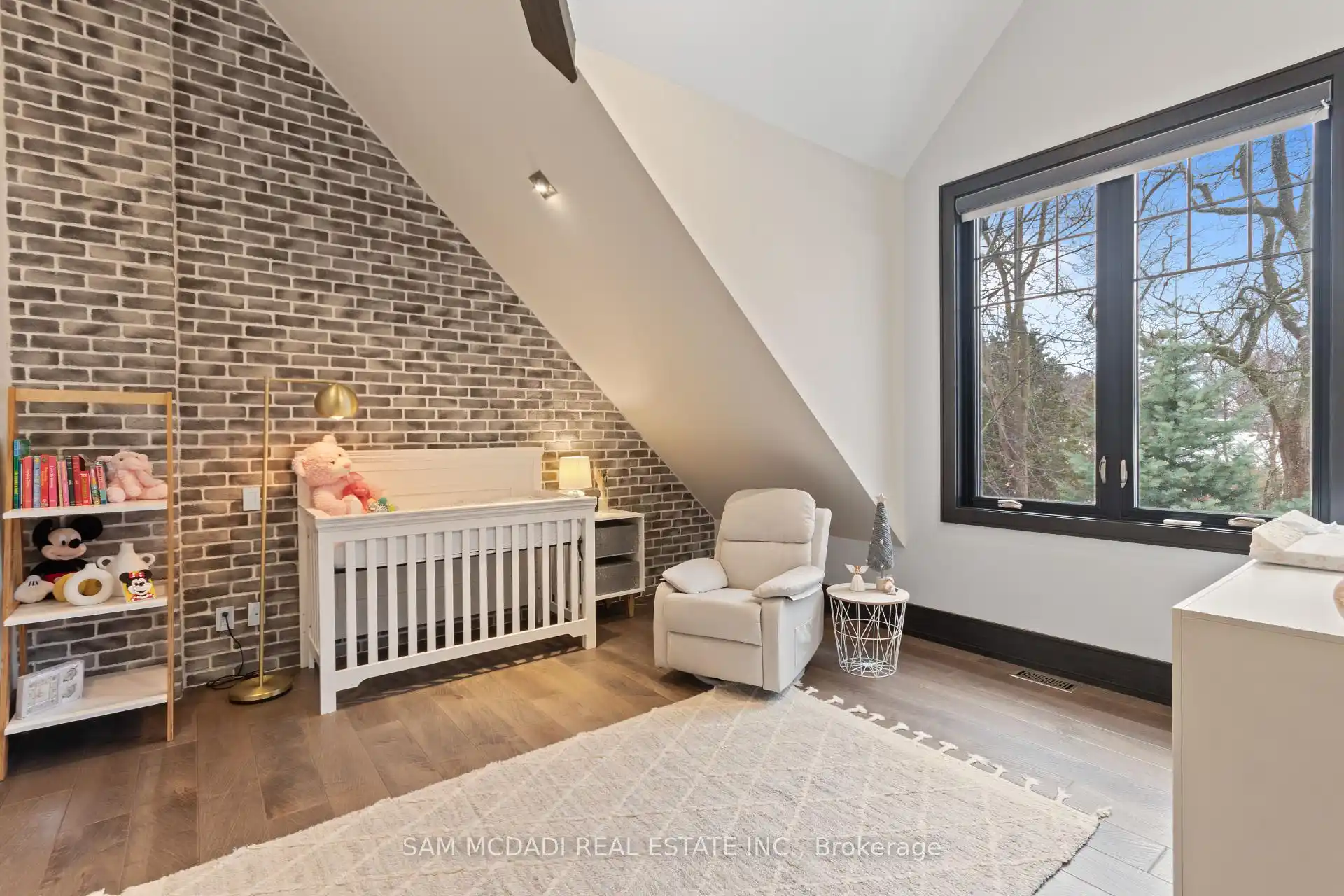 1031 Welwyn Drive, Mississauga (W12892286) – image 37