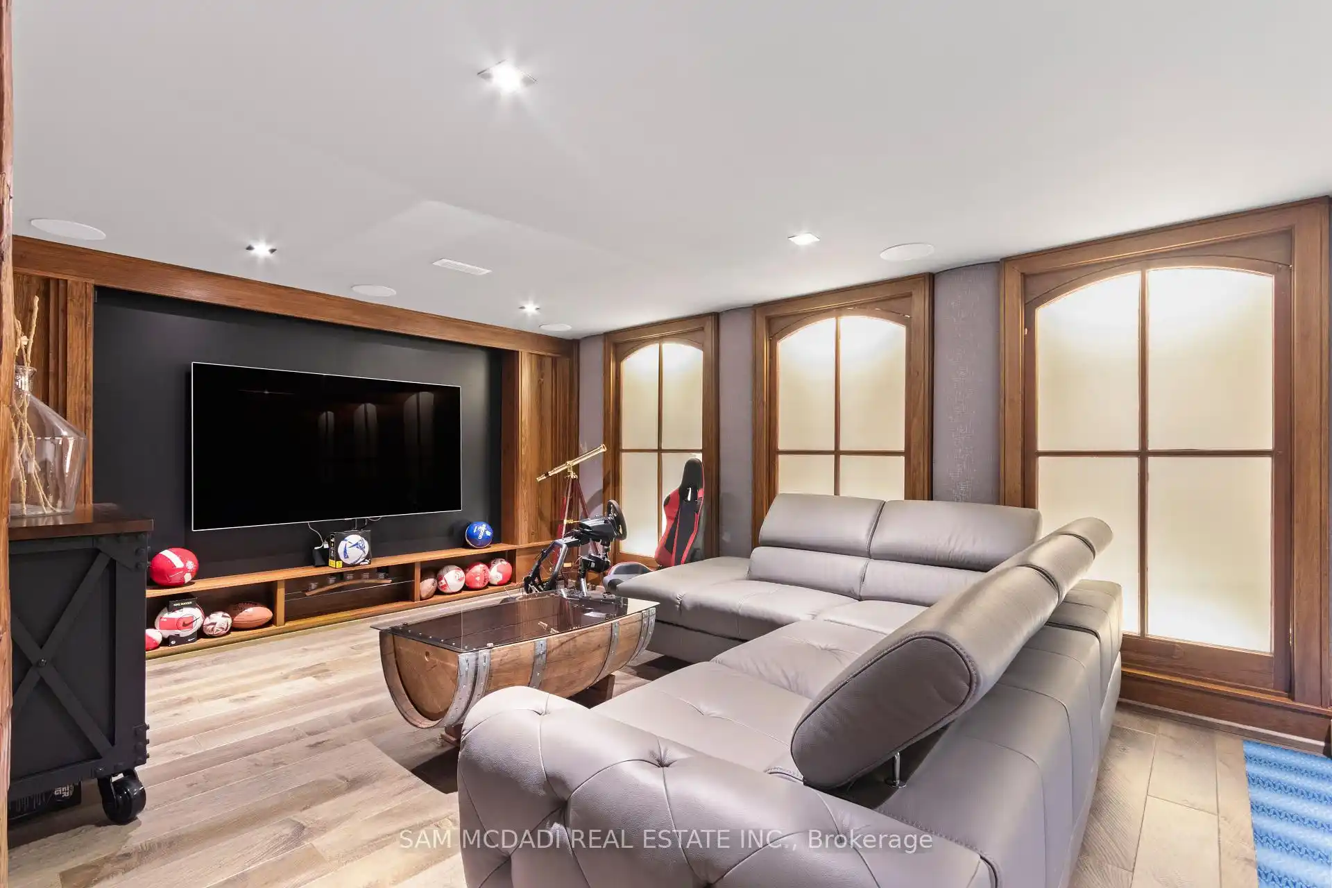 1031 Welwyn Drive, Mississauga (W12892286) – image 44