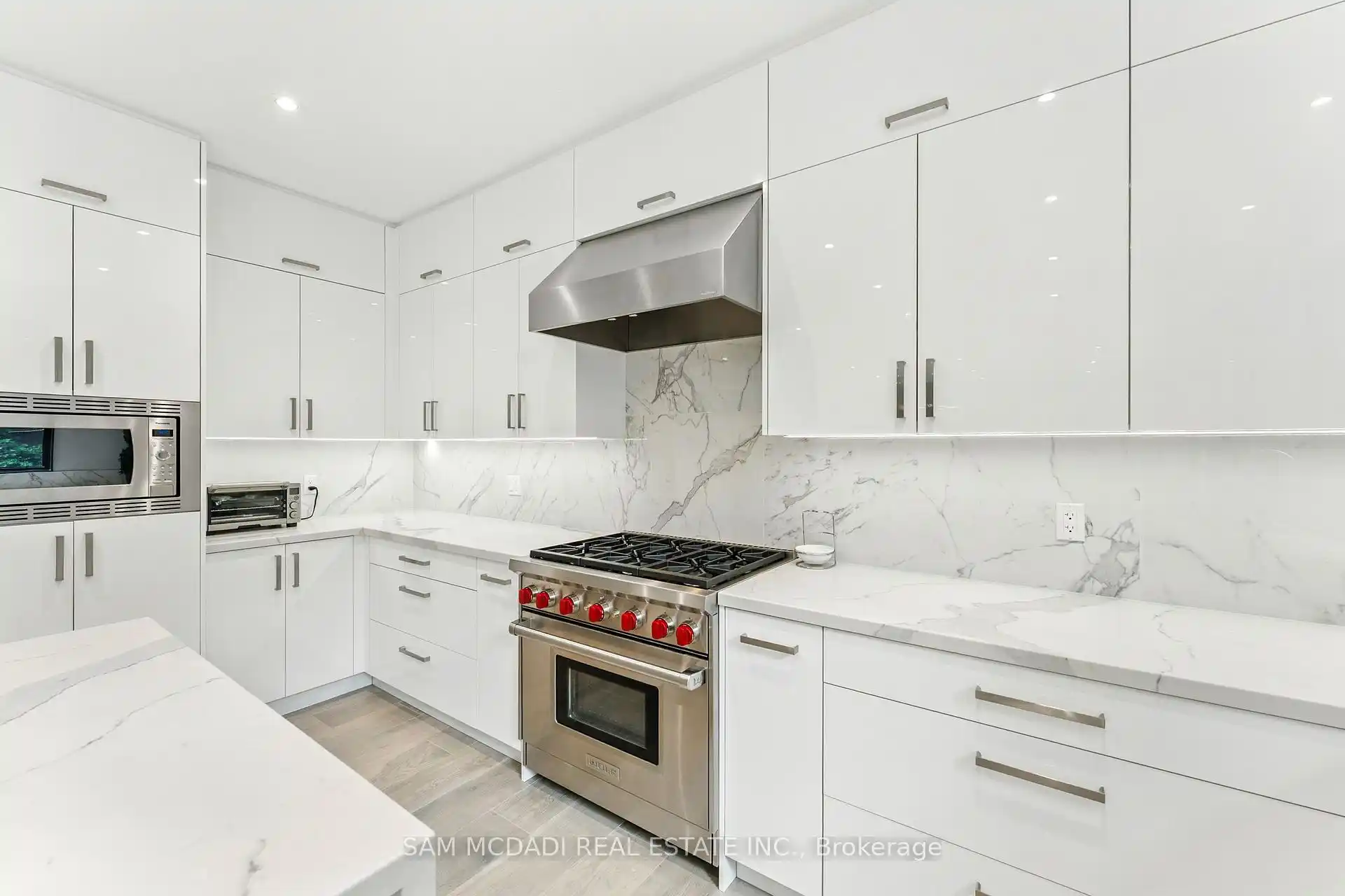 1112 Caldwell Avenue, Mississauga (W12898342) – image 11