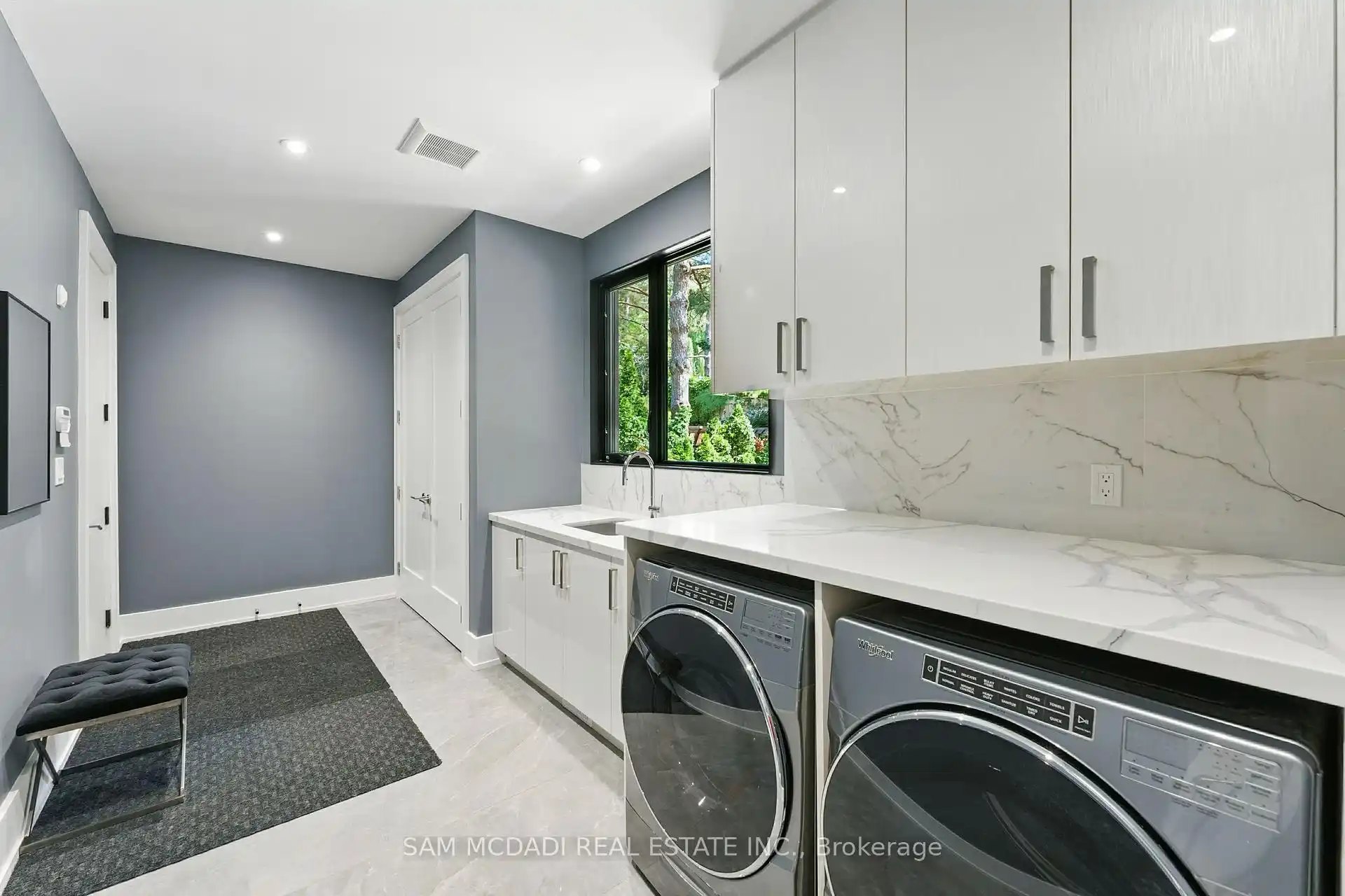 1112 Caldwell Avenue, Mississauga (W12898342) – image 16