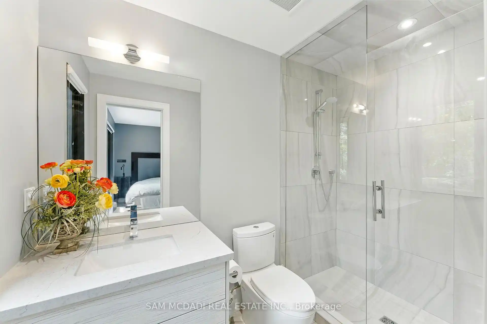 1112 Caldwell Avenue, Mississauga (W12898342) – image 22