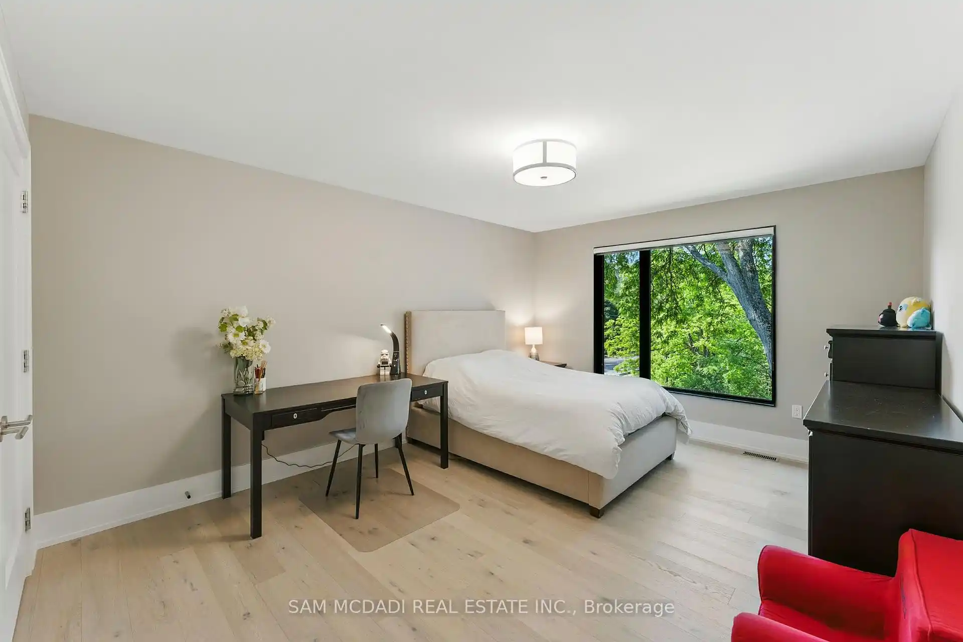 1112 Caldwell Avenue, Mississauga (W12898342) – image 23
