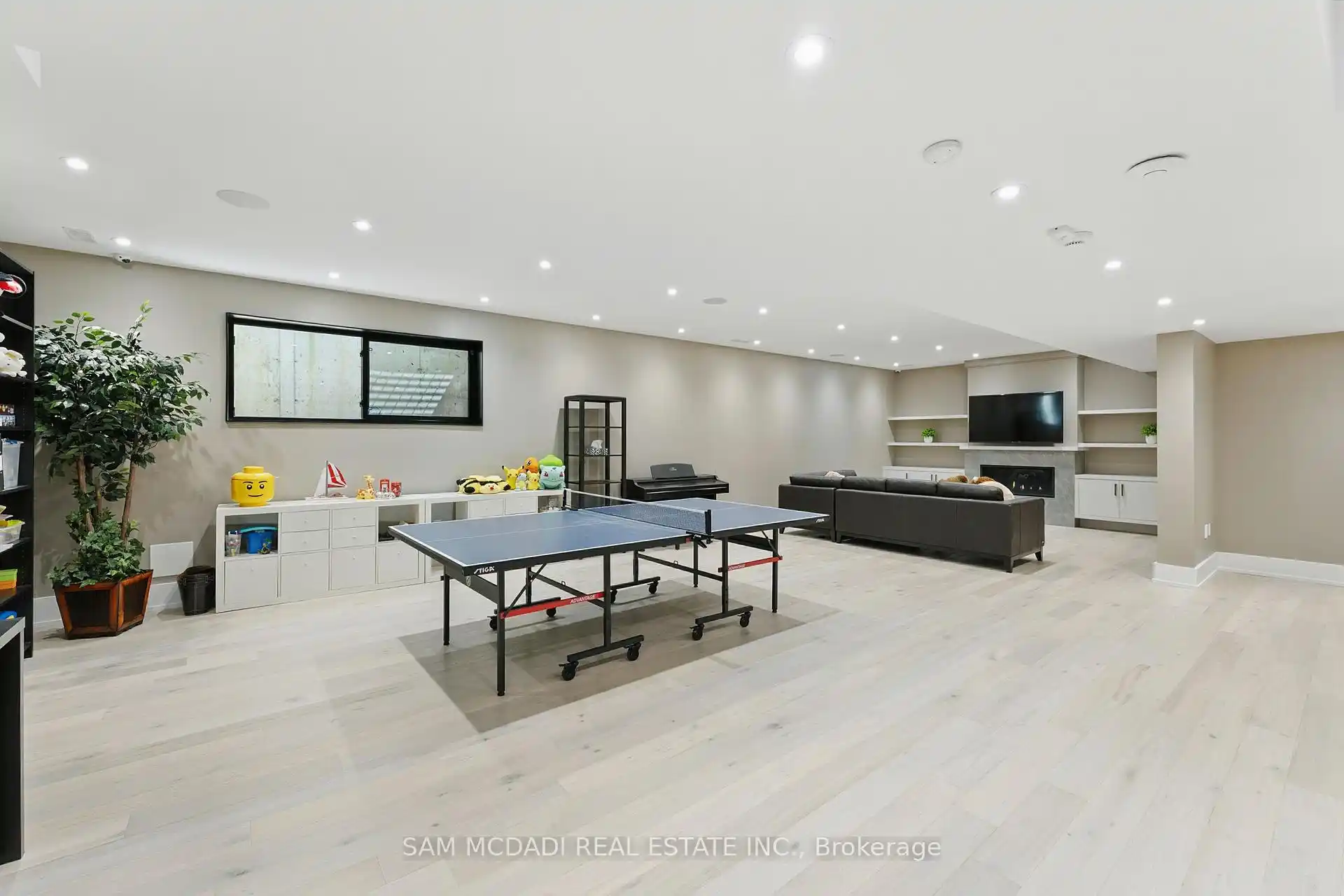 1112 Caldwell Avenue, Mississauga (W12898342) – image 28