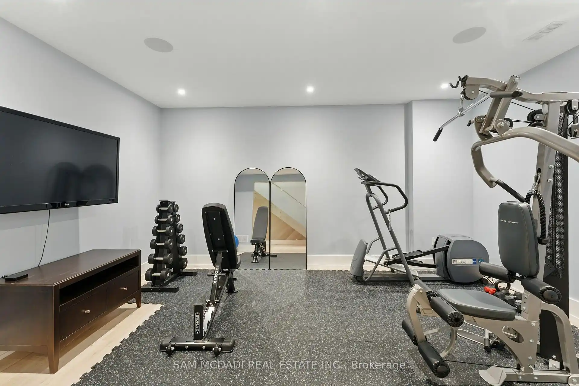 1112 Caldwell Avenue, Mississauga (W12898342) – image 32