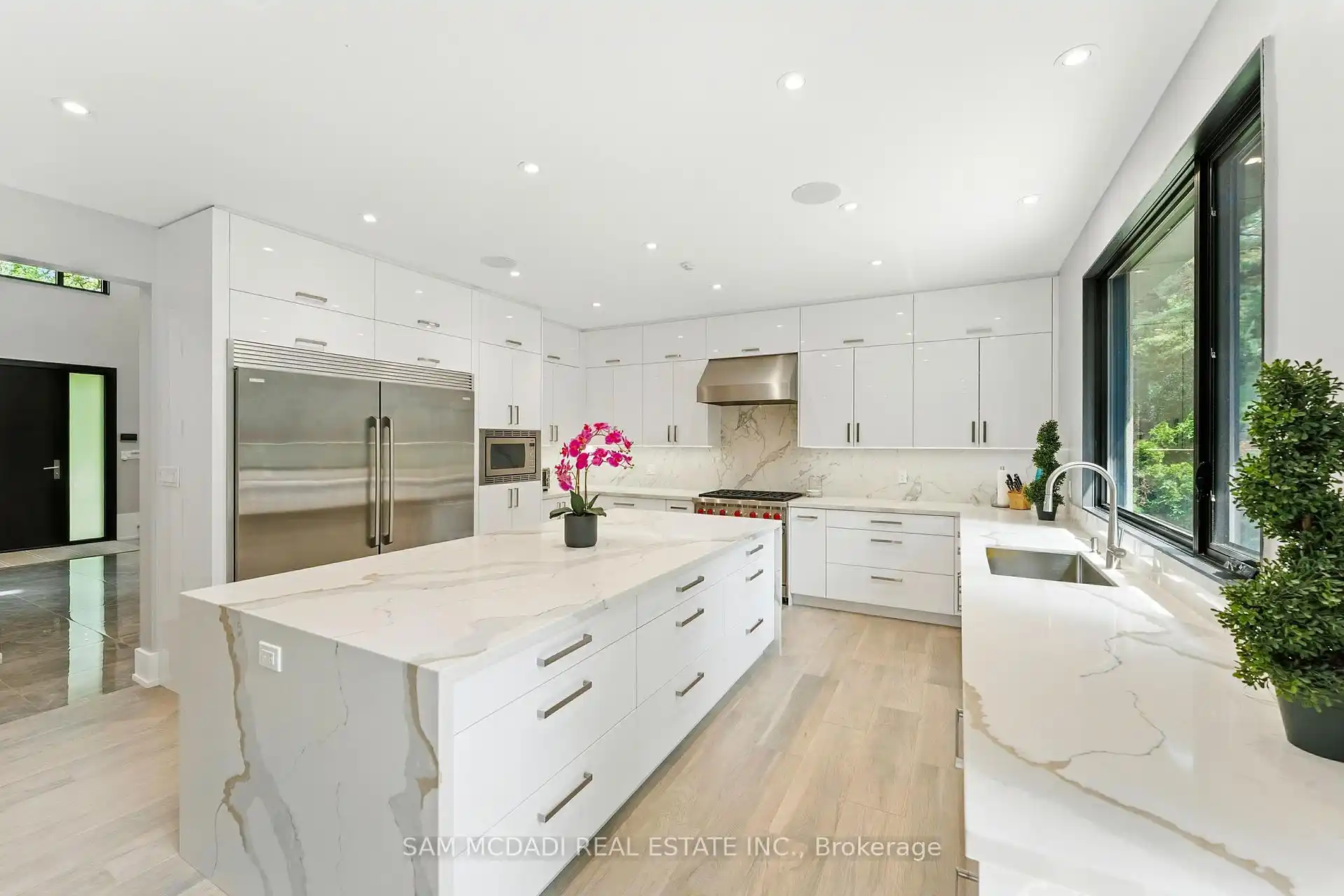 1112 Caldwell Avenue, Mississauga (W12898342) – image 7
