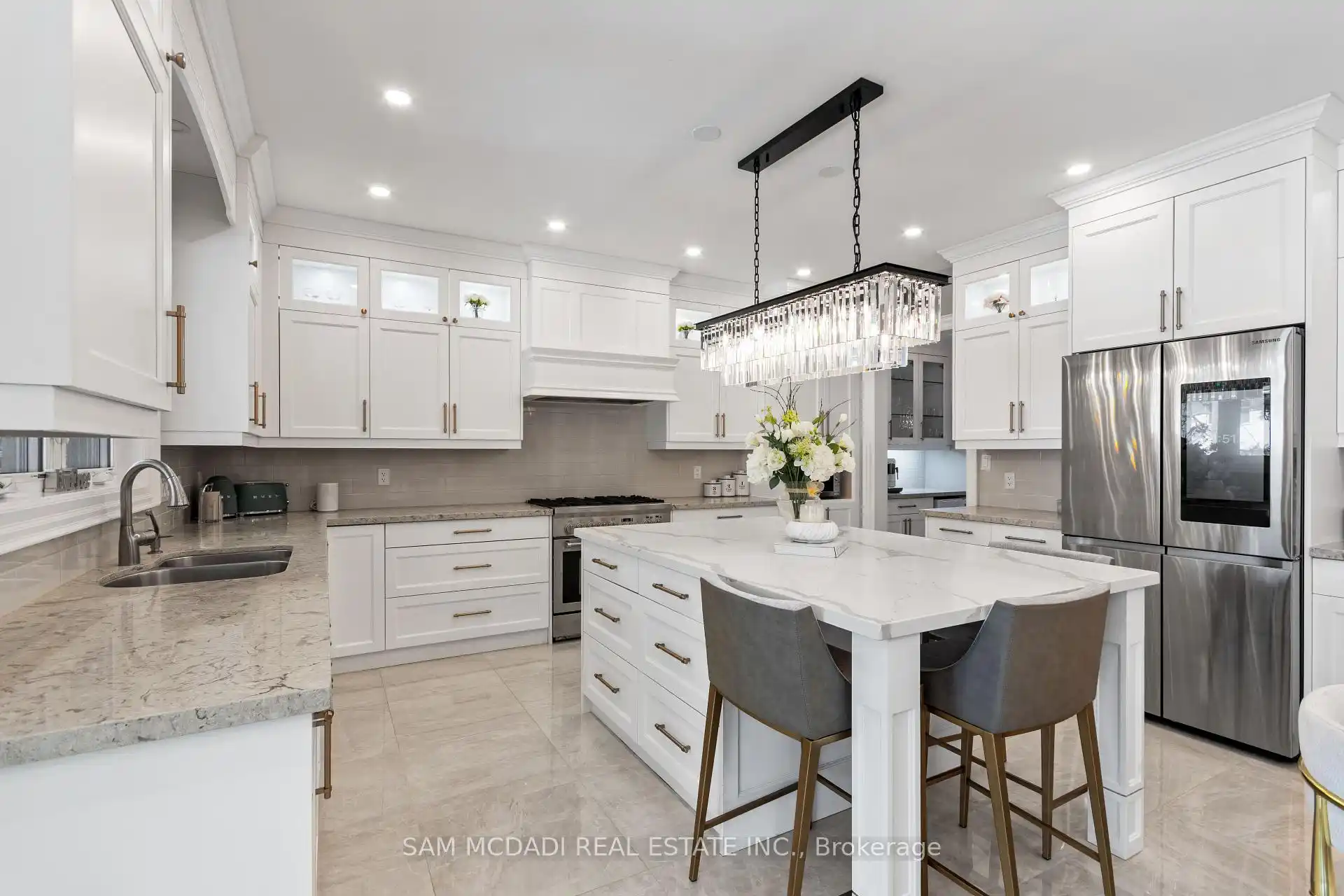 1285 Minnewaska Trail, Mississauga (W12897790) – image 10