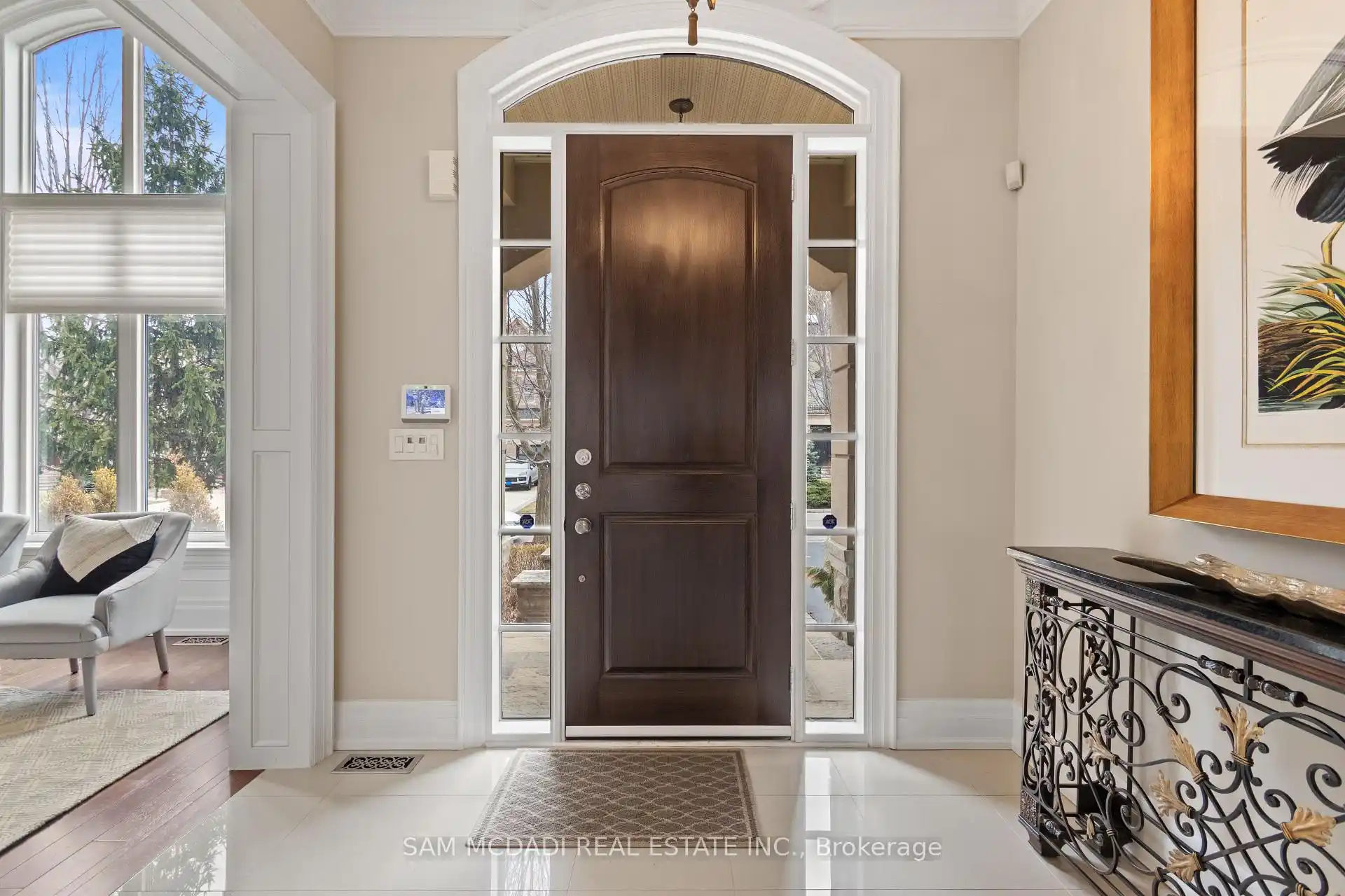 1857 Ivygate Court, Mississauga (W12920792) – image 2