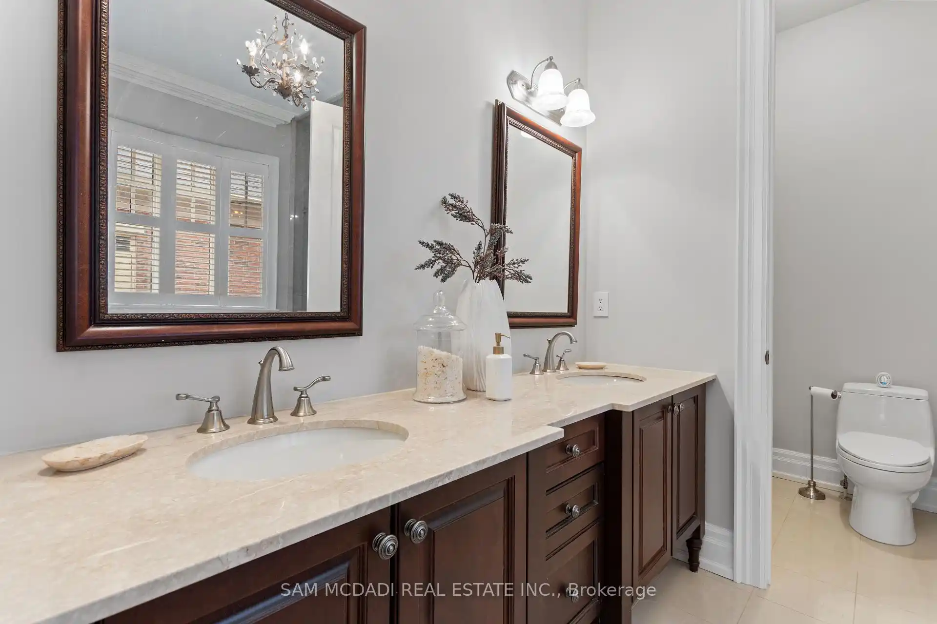 1857 Ivygate Court, Mississauga (W12920792) – image 25