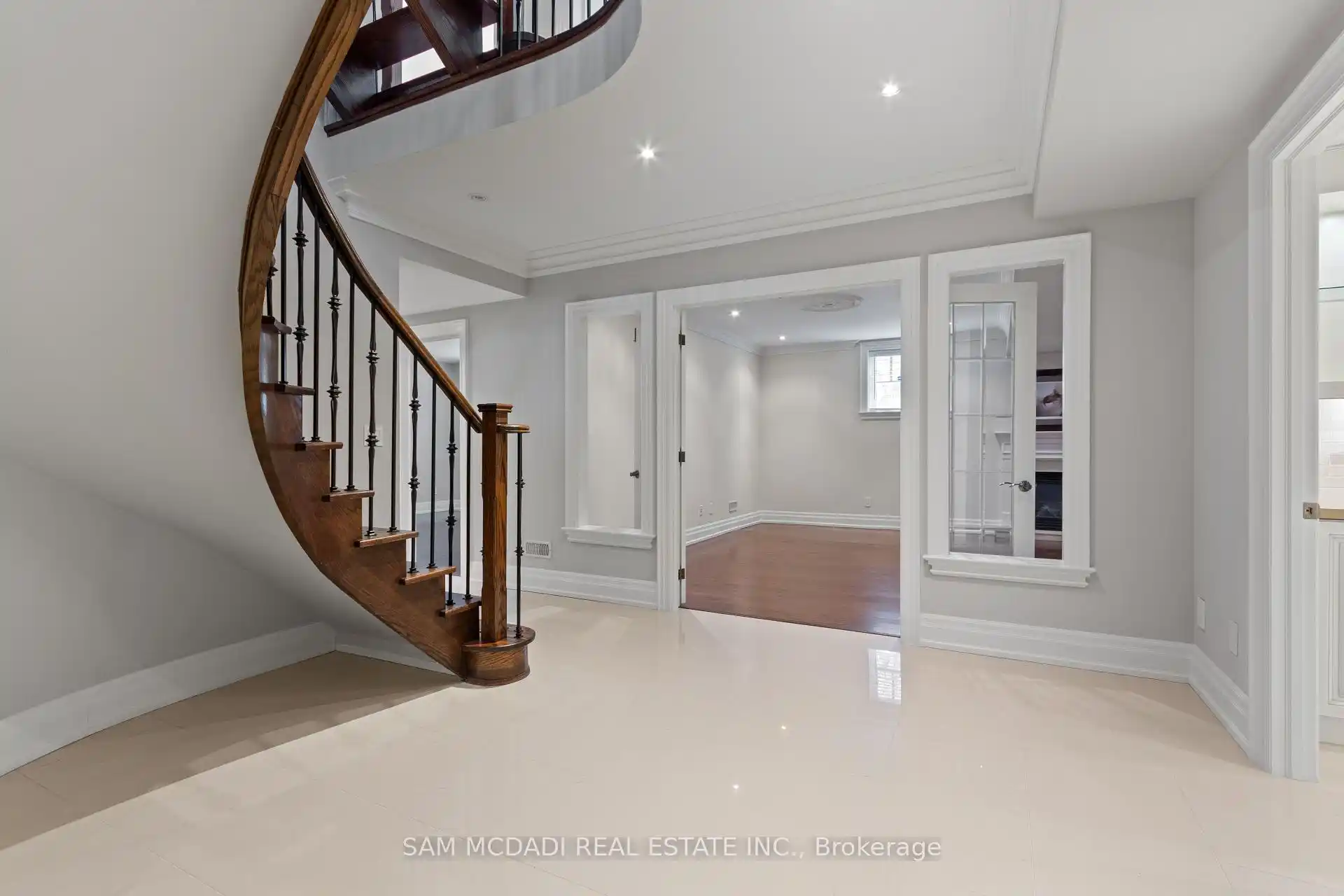1857 Ivygate Court, Mississauga (W12920792) – image 39