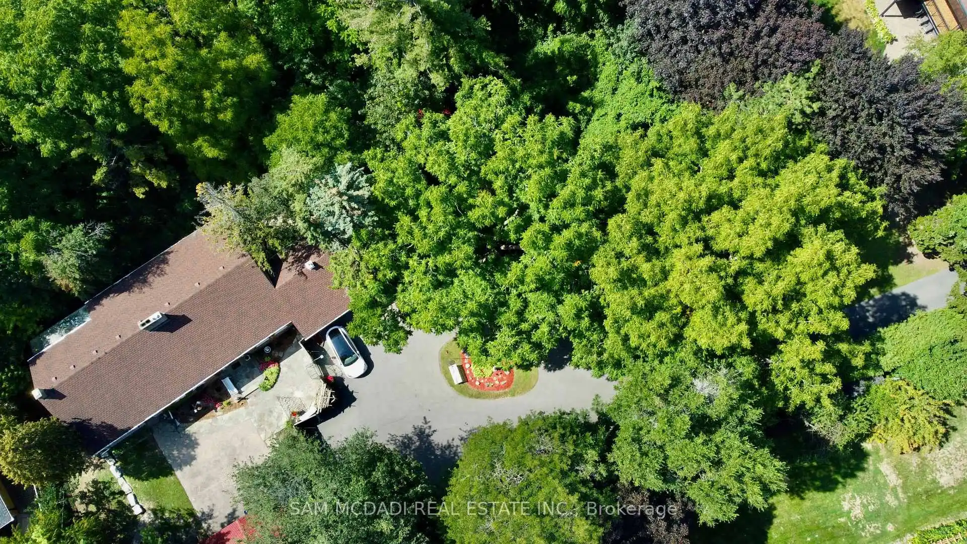 85 Yorkleigh Avenue, Toronto (W12925144) – image 1