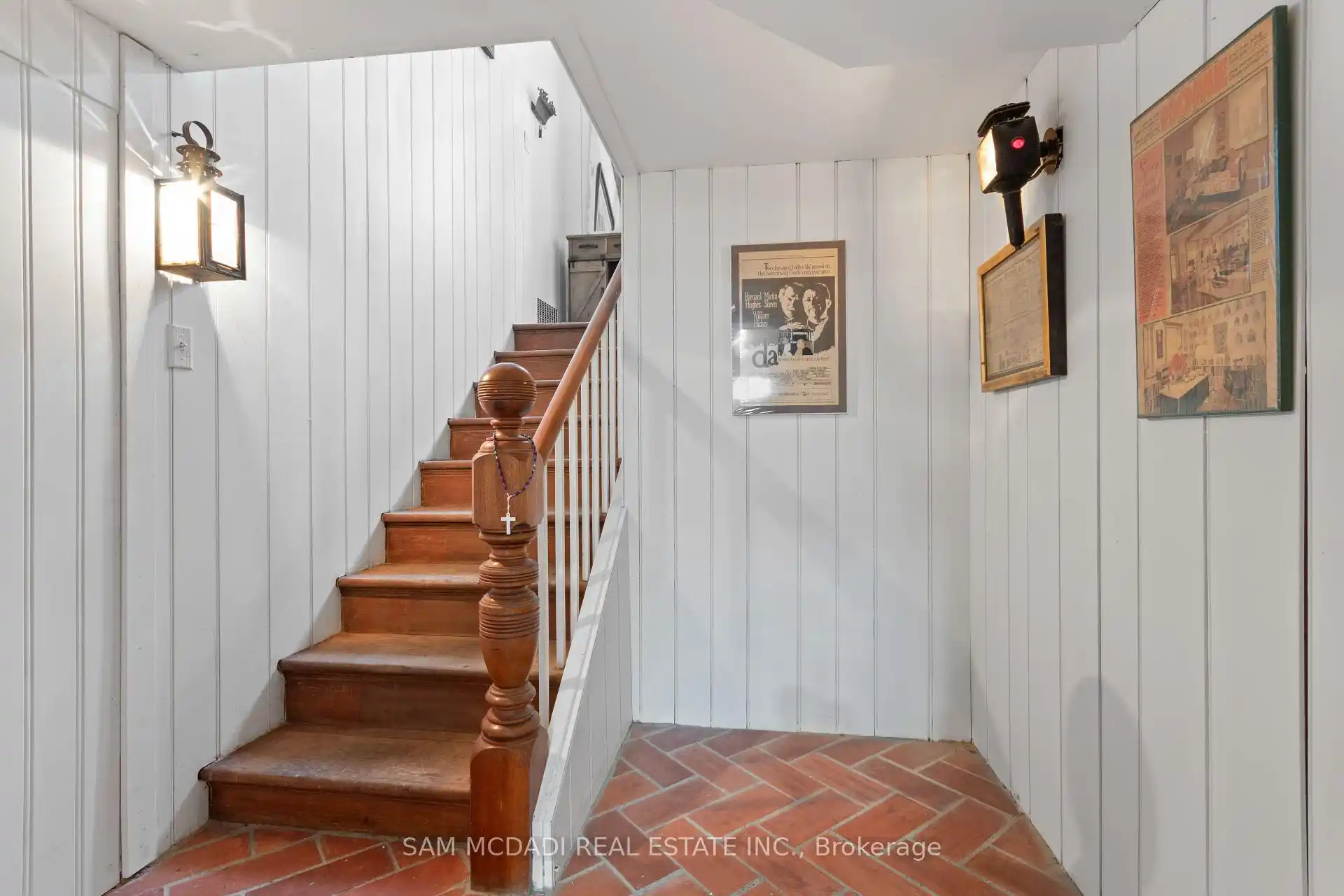 85 Yorkleigh Avenue, Toronto (W12925144) – image 23