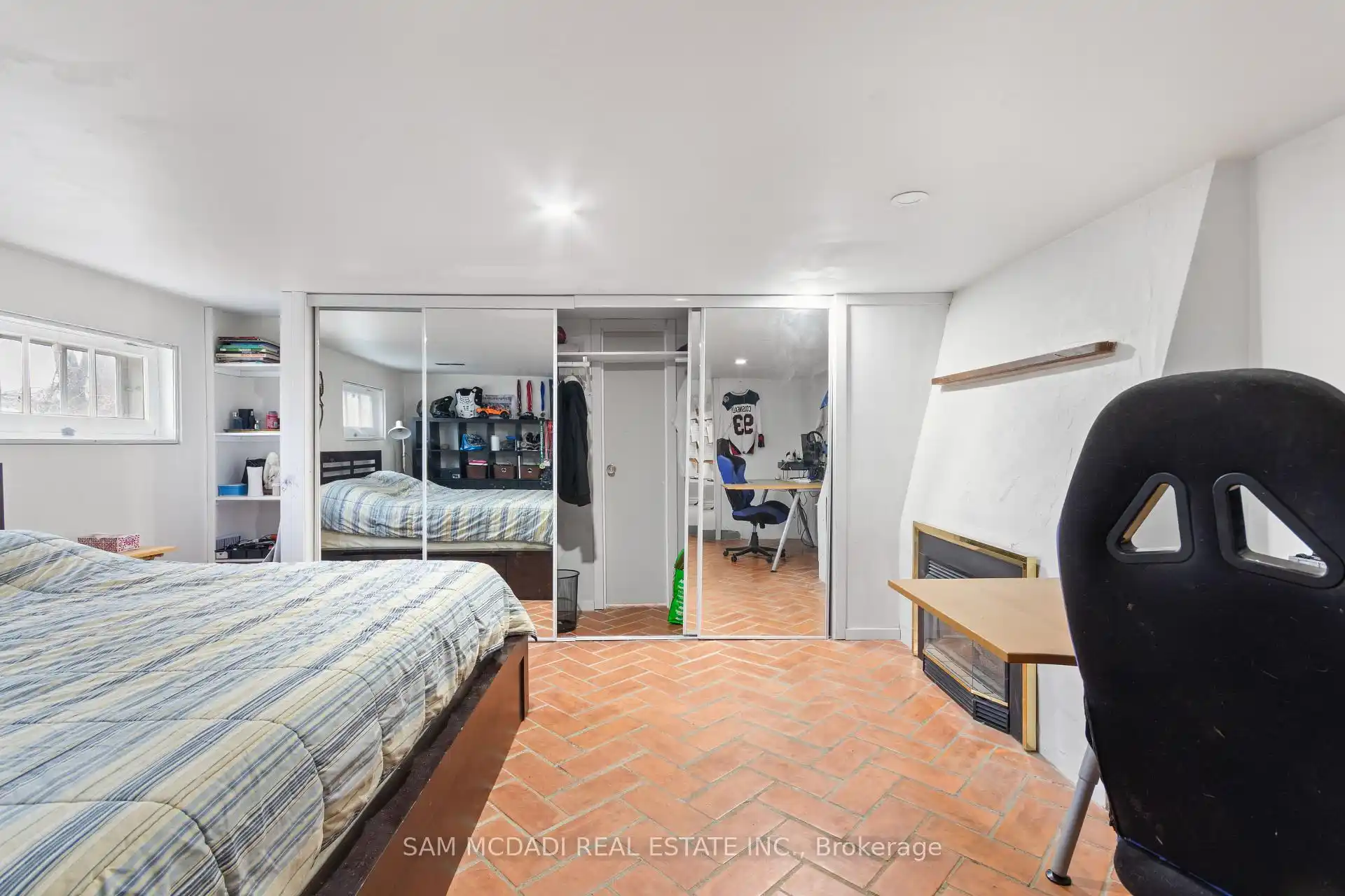 85 Yorkleigh Avenue, Toronto (W12925144) – image 27