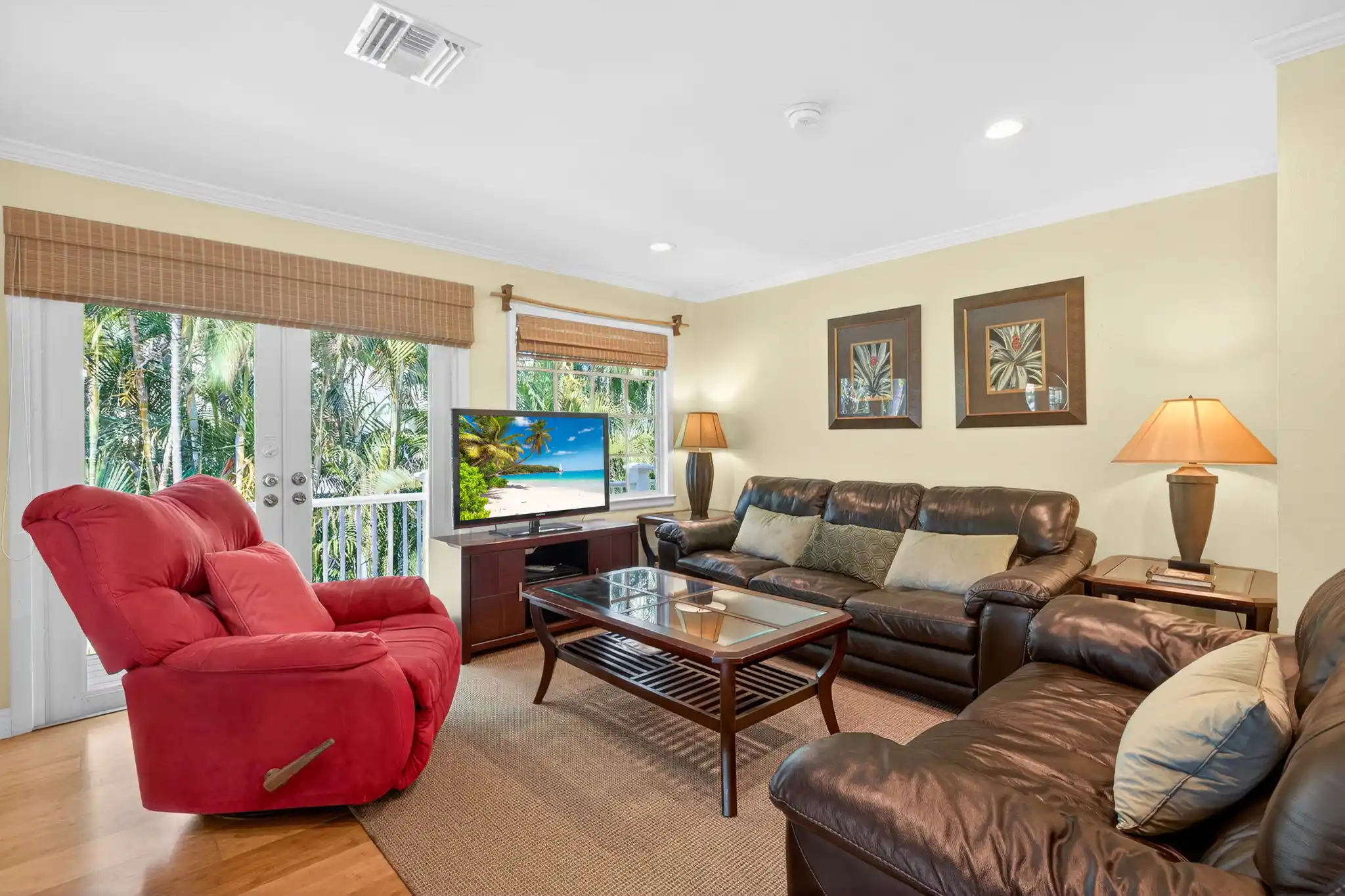 UNIQUE CAPTIVA COTTAGE – image 11