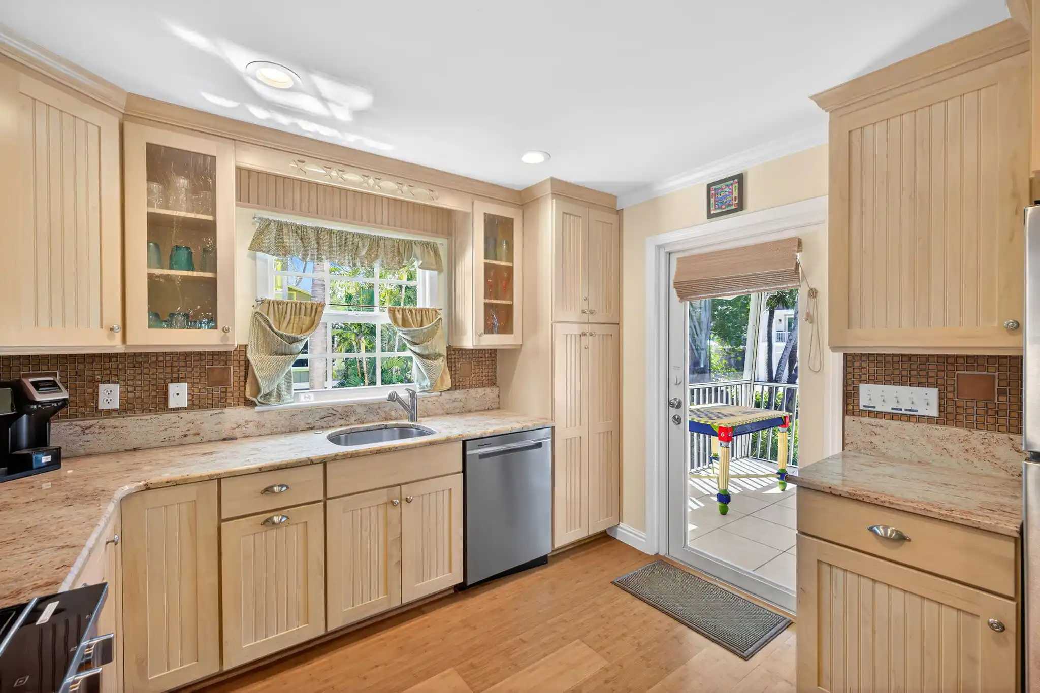 UNIQUE CAPTIVA COTTAGE – image 14