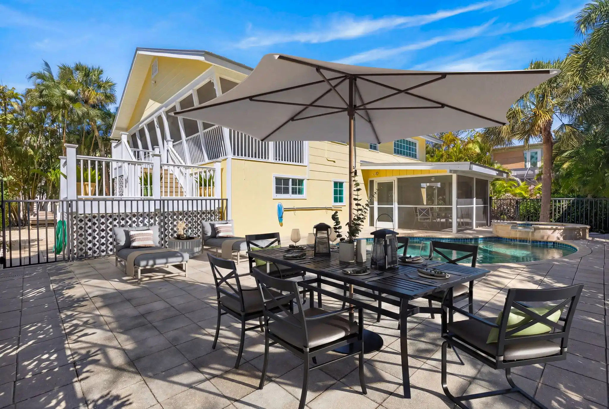UNIQUE CAPTIVA COTTAGE – image 26