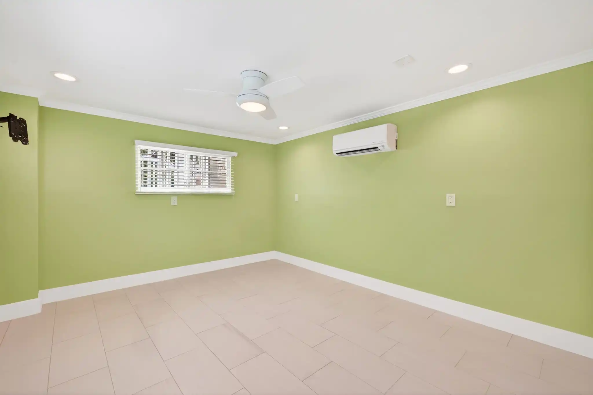 UNIQUE CAPTIVA COTTAGE – image 37