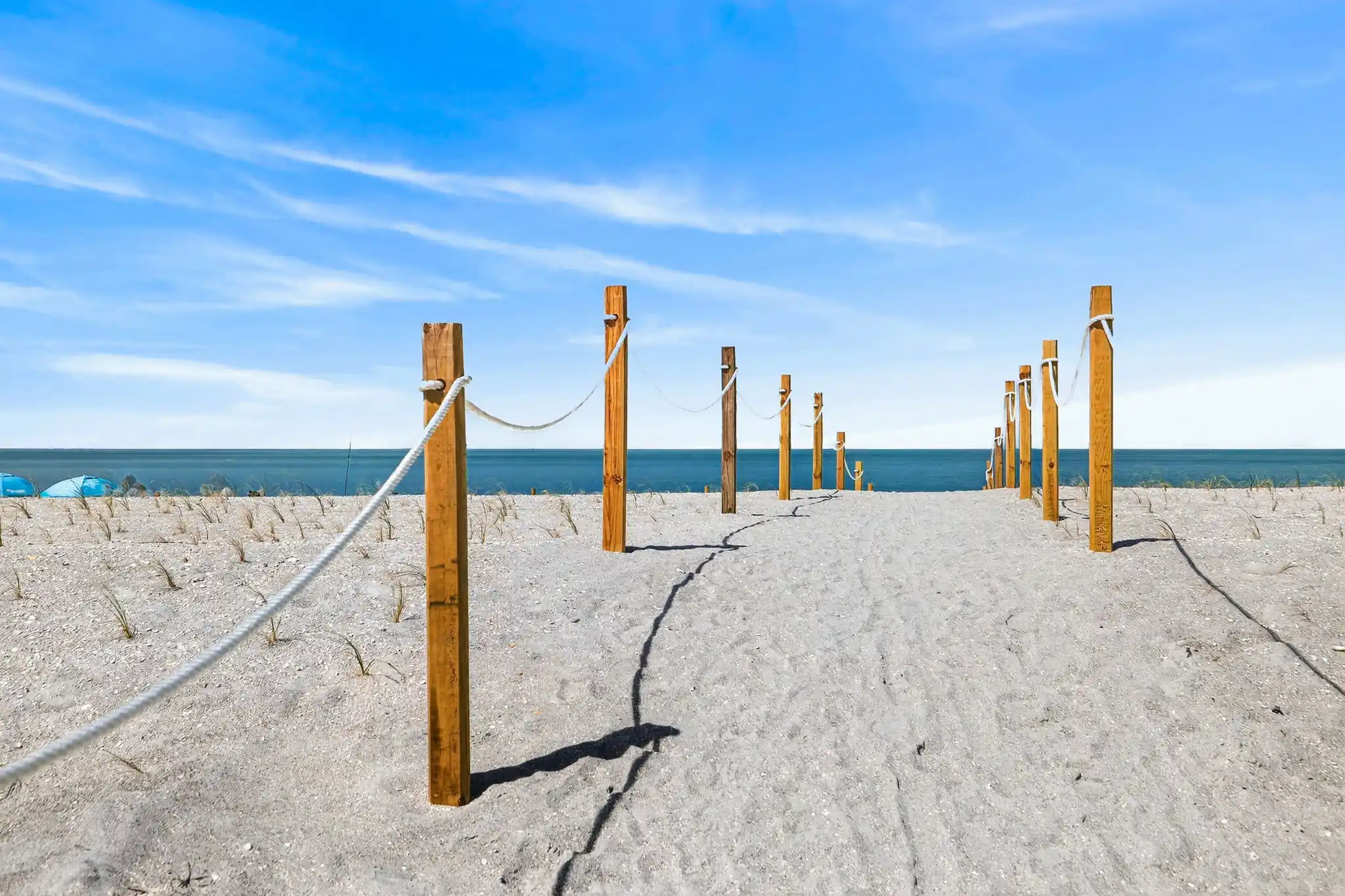 UNIQUE CAPTIVA COTTAGE – image 41