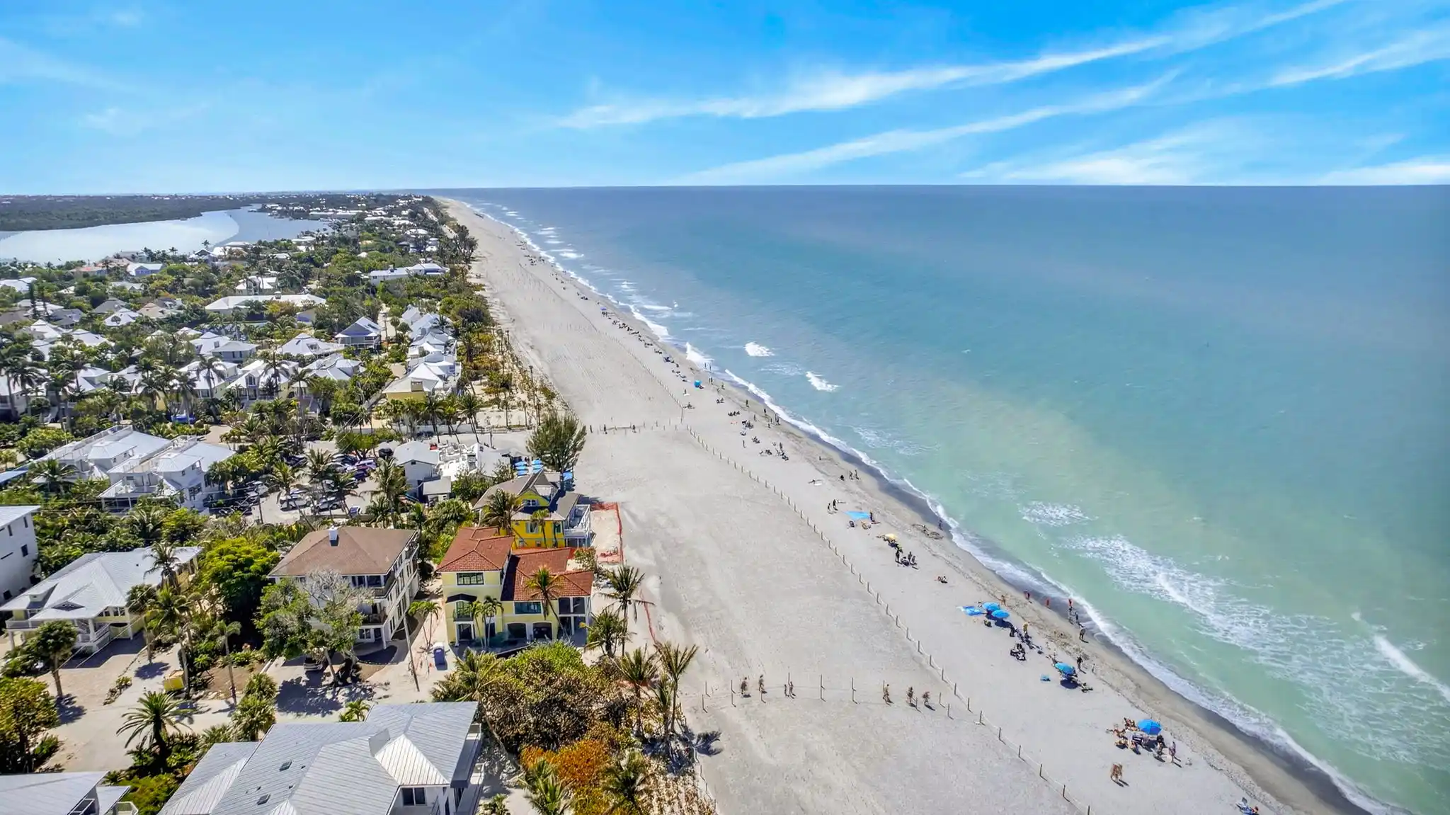 UNIQUE CAPTIVA COTTAGE – image 43