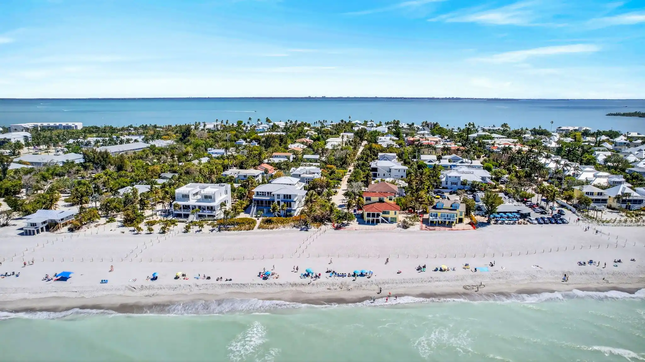 UNIQUE CAPTIVA COTTAGE – image 48