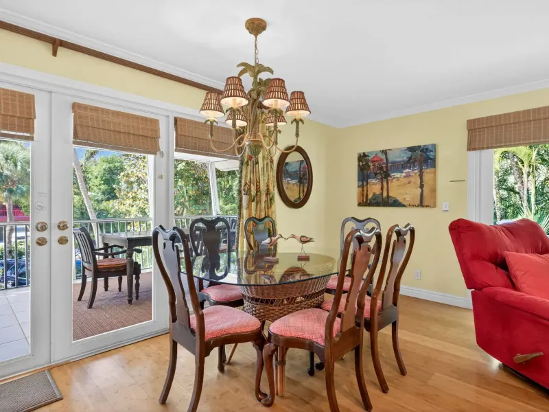 UNIQUE CAPTIVA COTTAGE – image 11