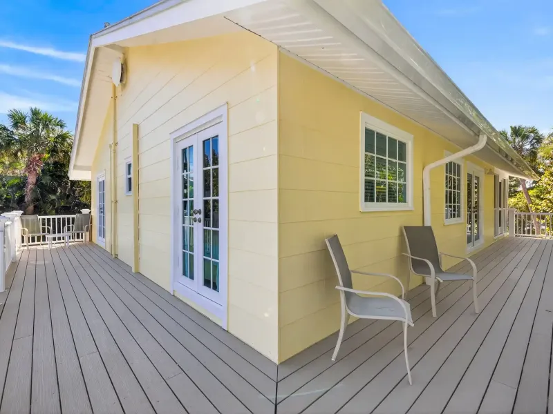 UNIQUE CAPTIVA COTTAGE – image 23