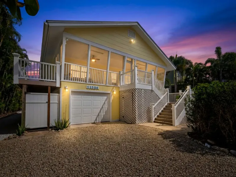 UNIQUE CAPTIVA COTTAGE – image 3