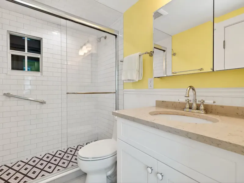UNIQUE CAPTIVA COTTAGE – image 37