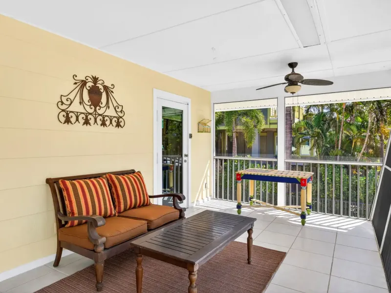 UNIQUE CAPTIVA COTTAGE – image 8