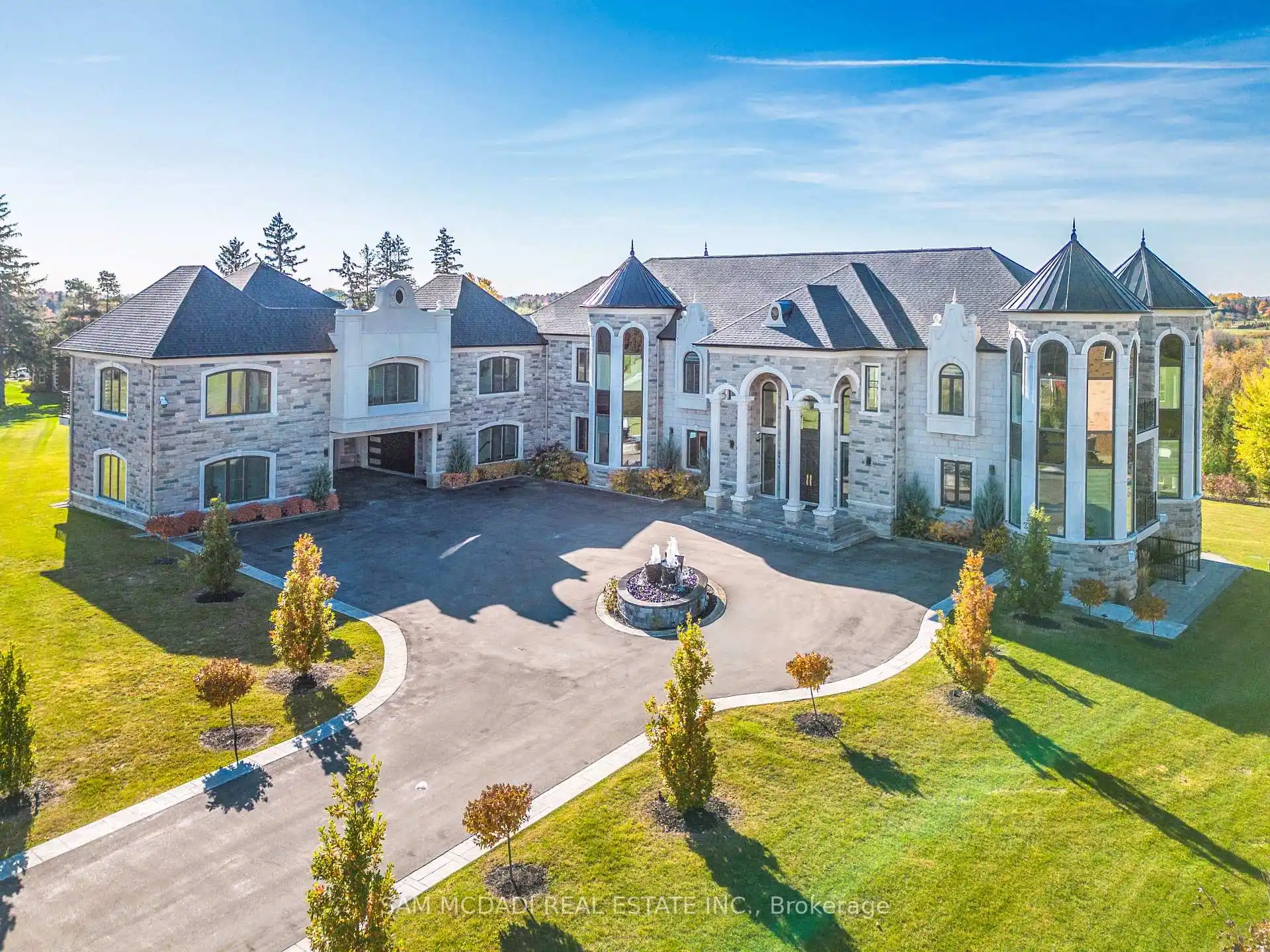 4 Saint Lukes Court, Brampton (W12931760) – image 6
