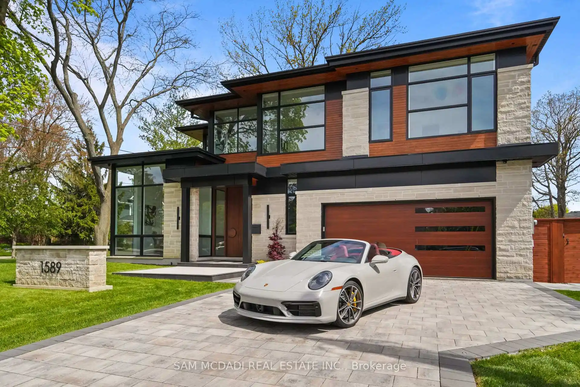 1589 Glenhill Crescent, Mississauga (W13217102) – image 2